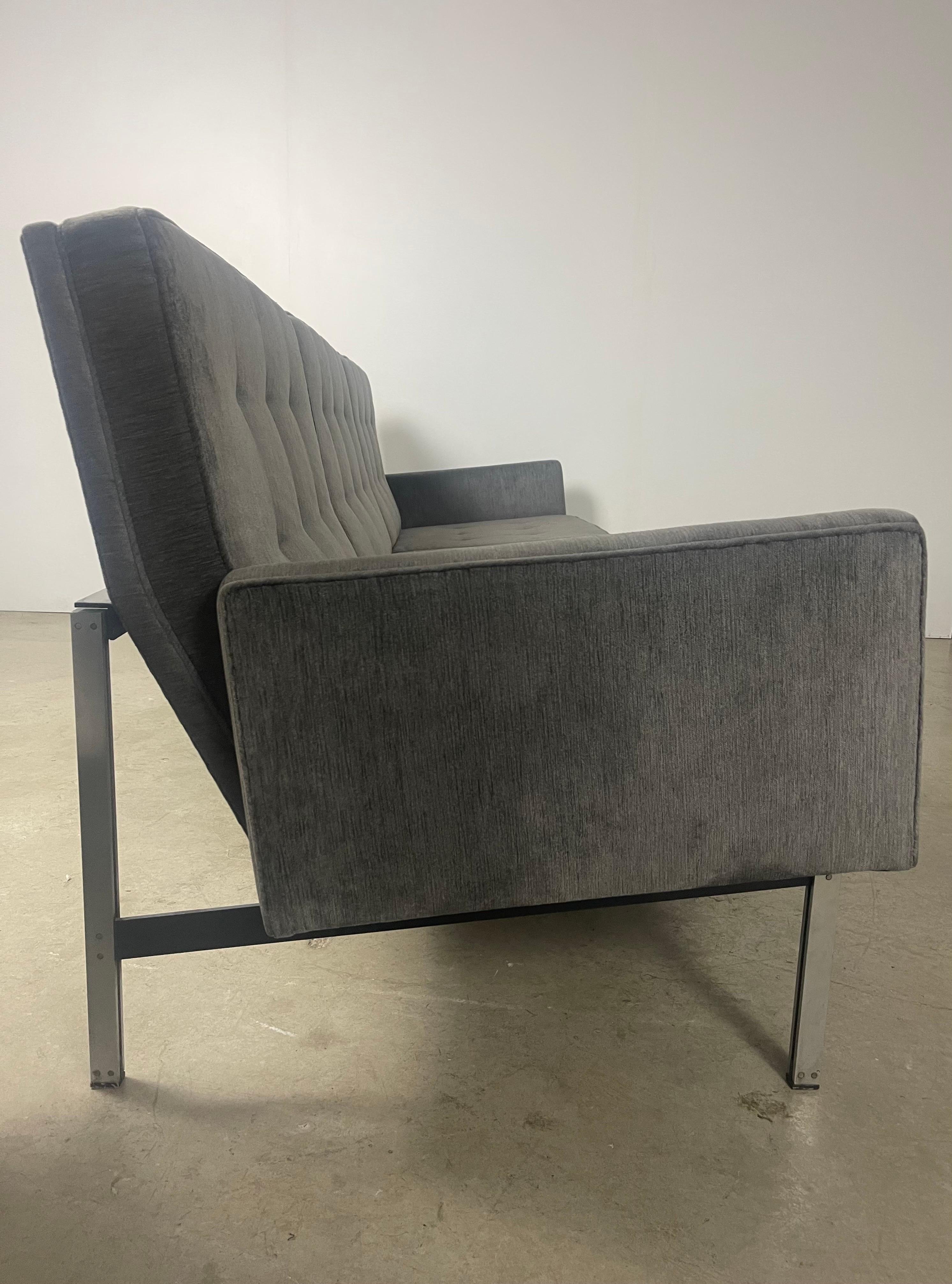 Knoll Parallel Bar Sofa in Gray Velvet 2