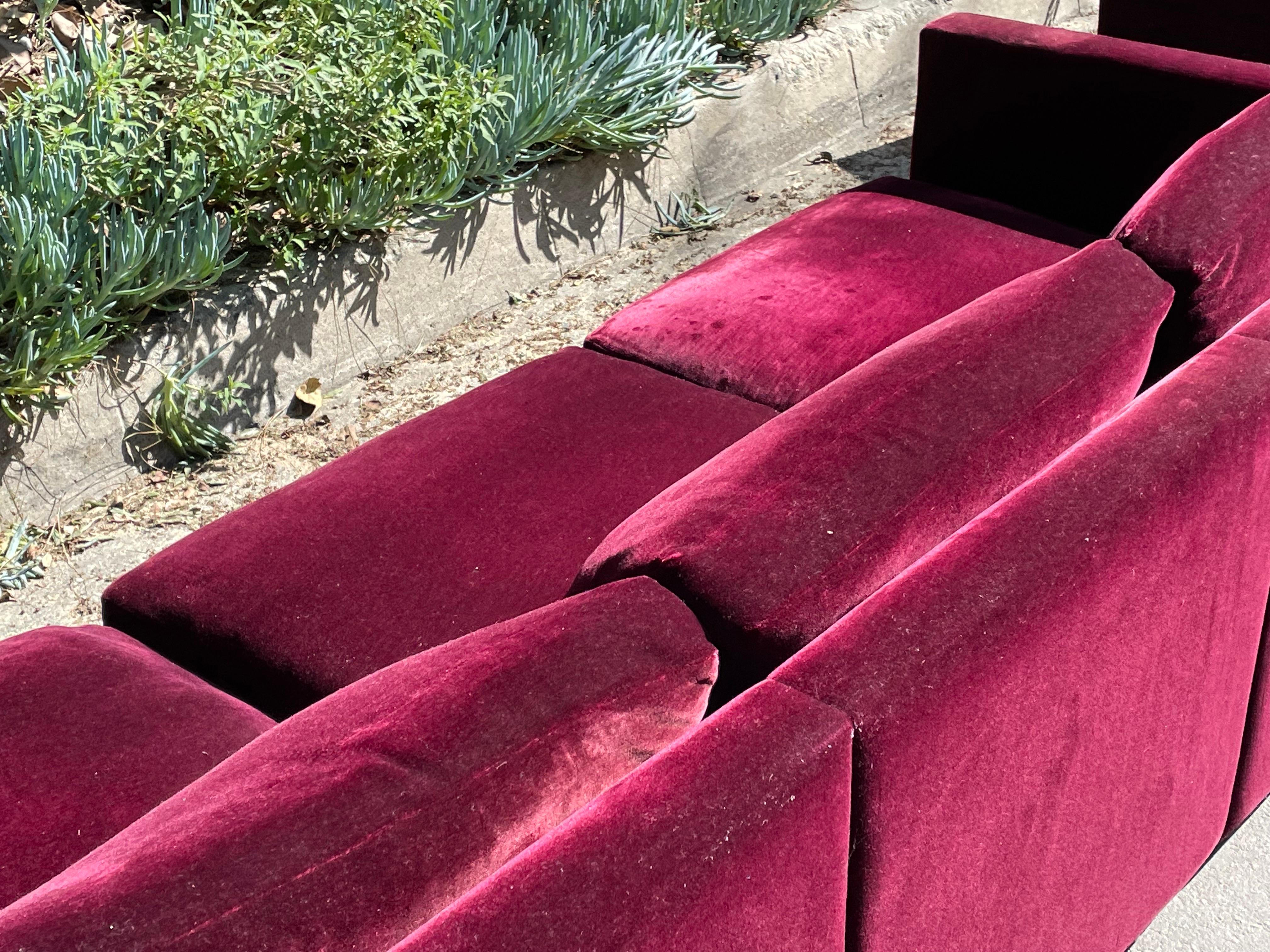 Knoll Pfister Tuxedo Sofa in Original Red Mohair, 1970s 4