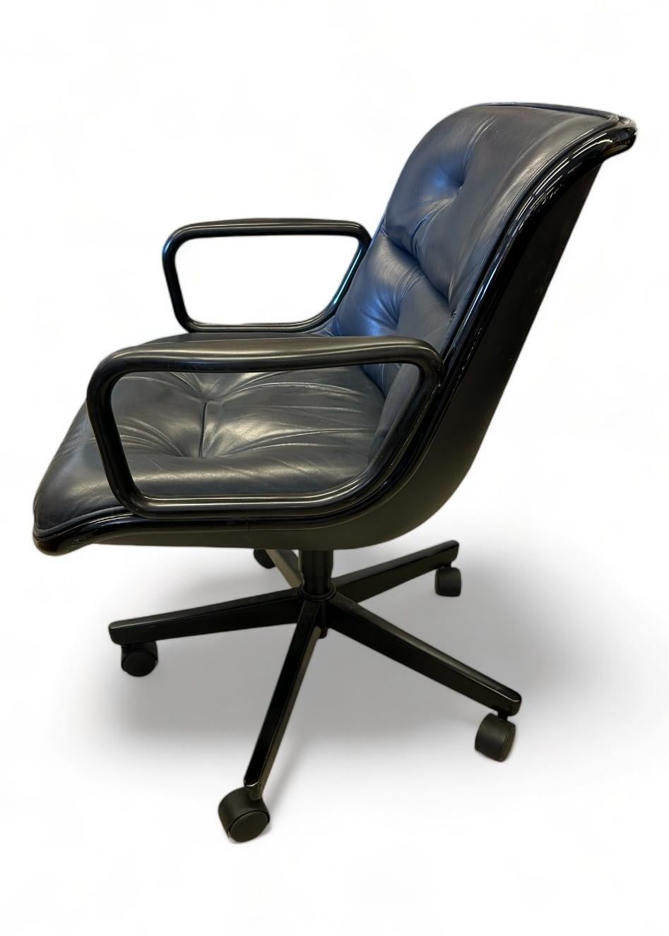 North American Knoll Pollock Executive Chair in Original Navy Blue, Leather, Matte Black Frame For Sale