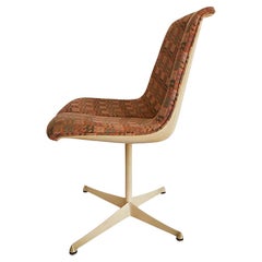 Knoll Richard Schultz Mid-century Fiberglass Swivel Chair
