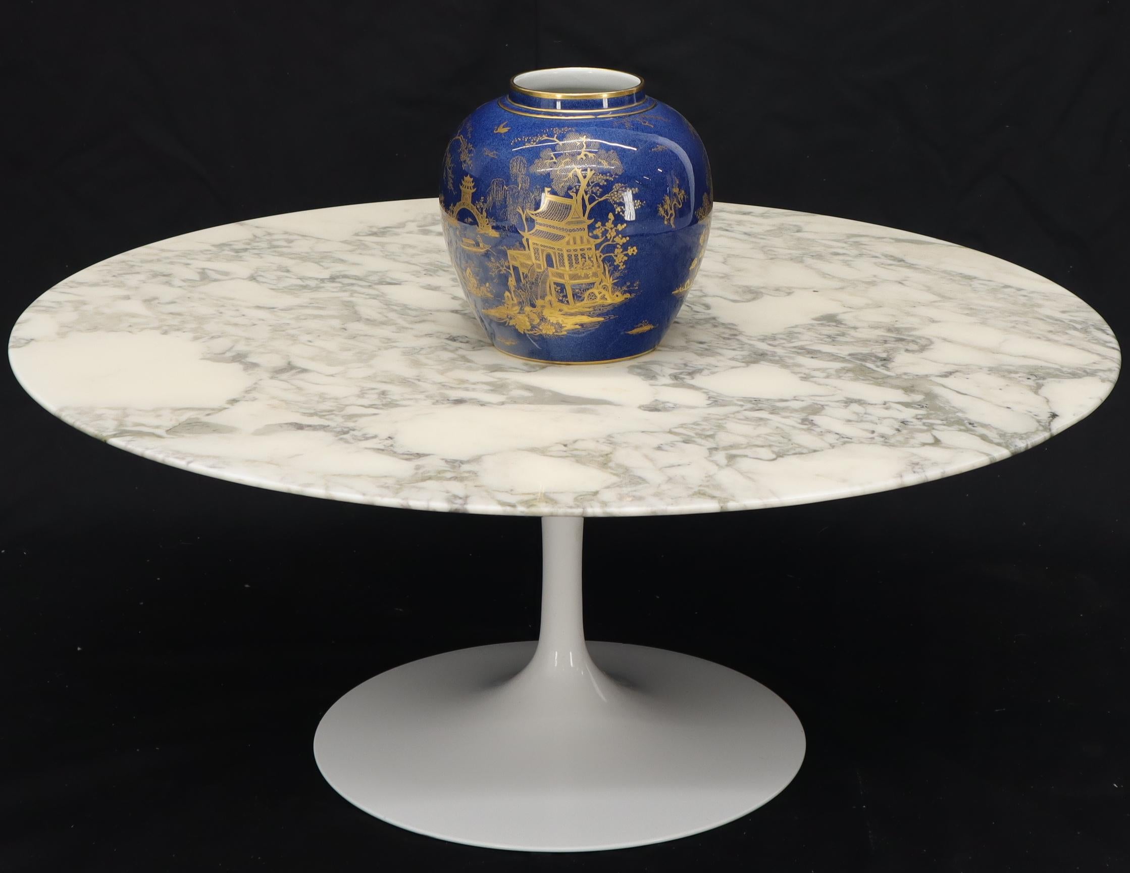 Mid-Century Modern Knoll Round Marble Top Tulip Saarinen Coffee Table