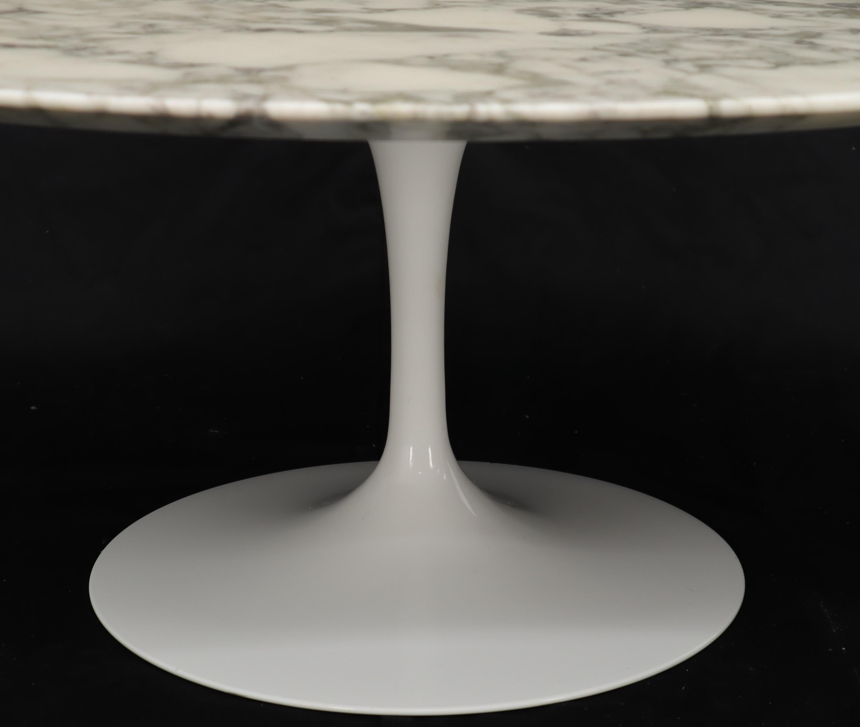 20th Century Knoll Round Marble Top Tulip Saarinen Coffee Table