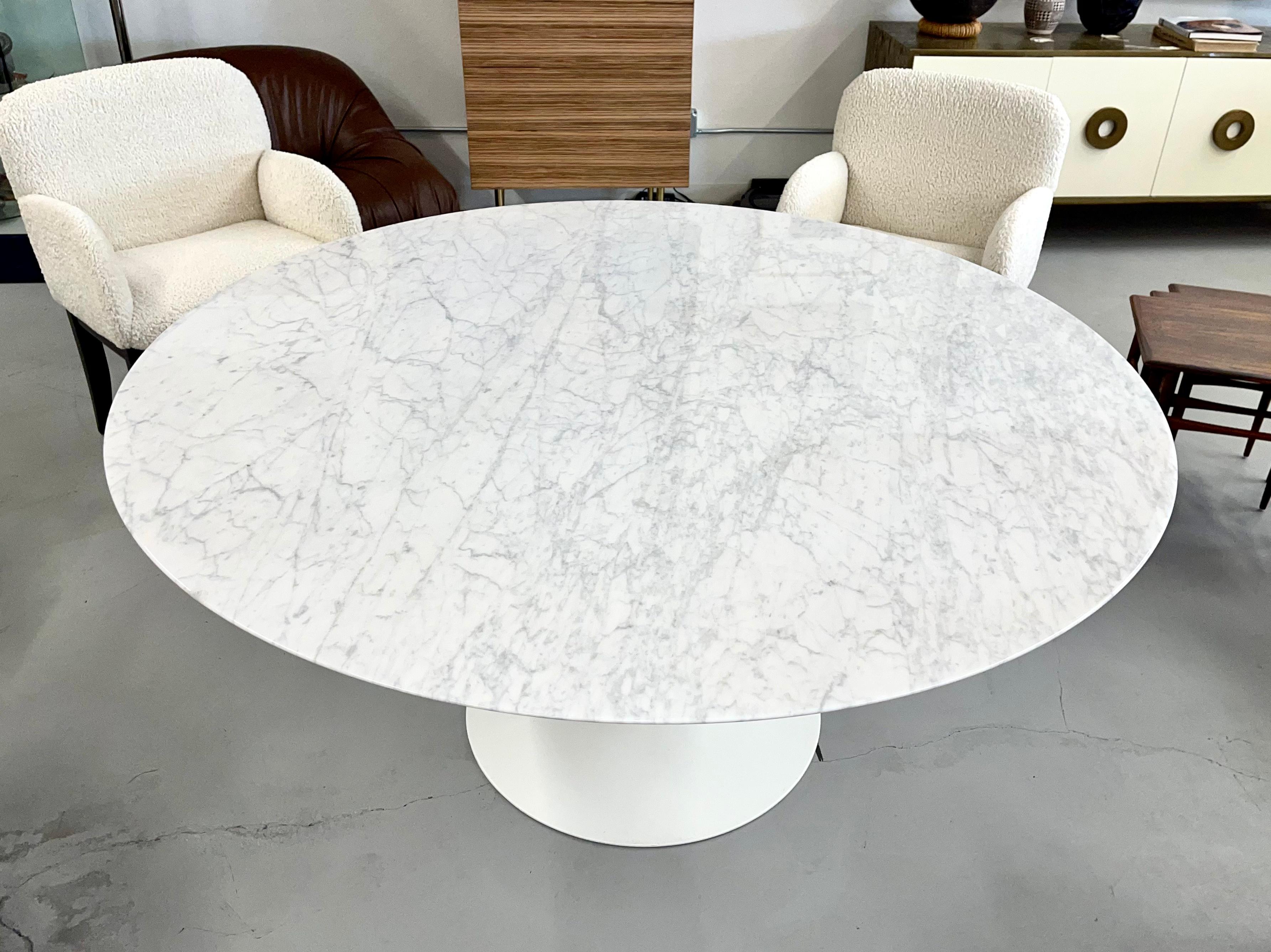 Knoll Saarinen Marble Dining Table 3