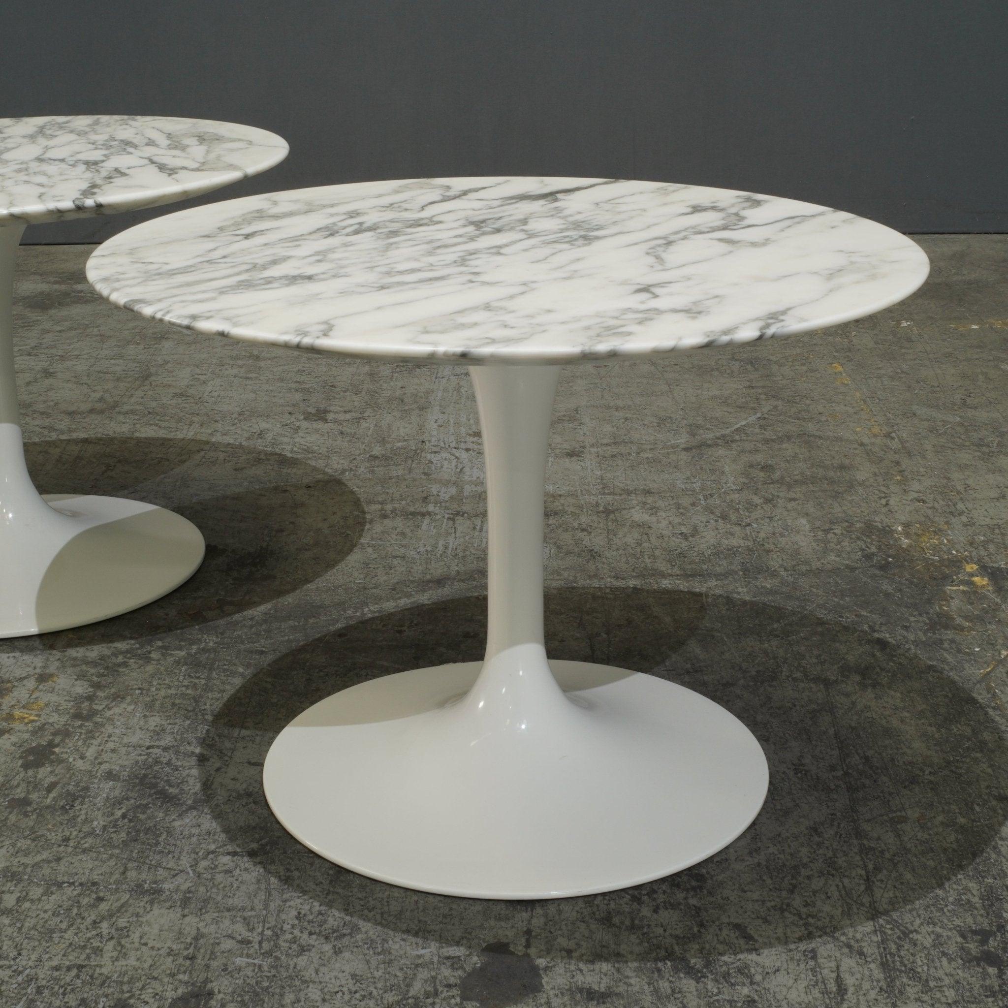 Knoll Saarinen Coffee Table with Arabescato Marble Top 1