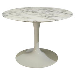 Knoll Saarinen Coffee Table with Arabescato Marble Top
