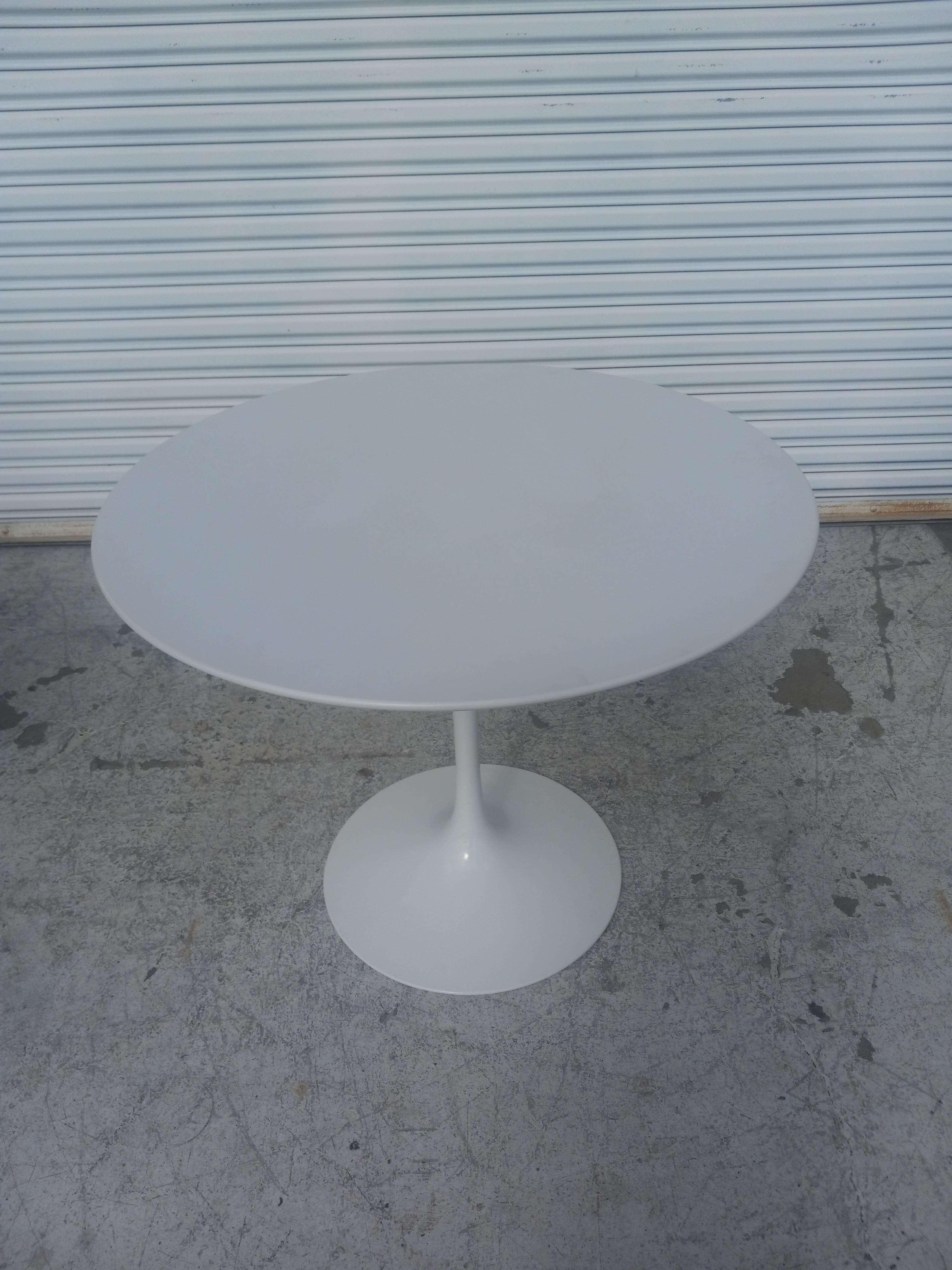 Knoll Saarinen Dining Table In Good Condition For Sale In Pasadena, TX