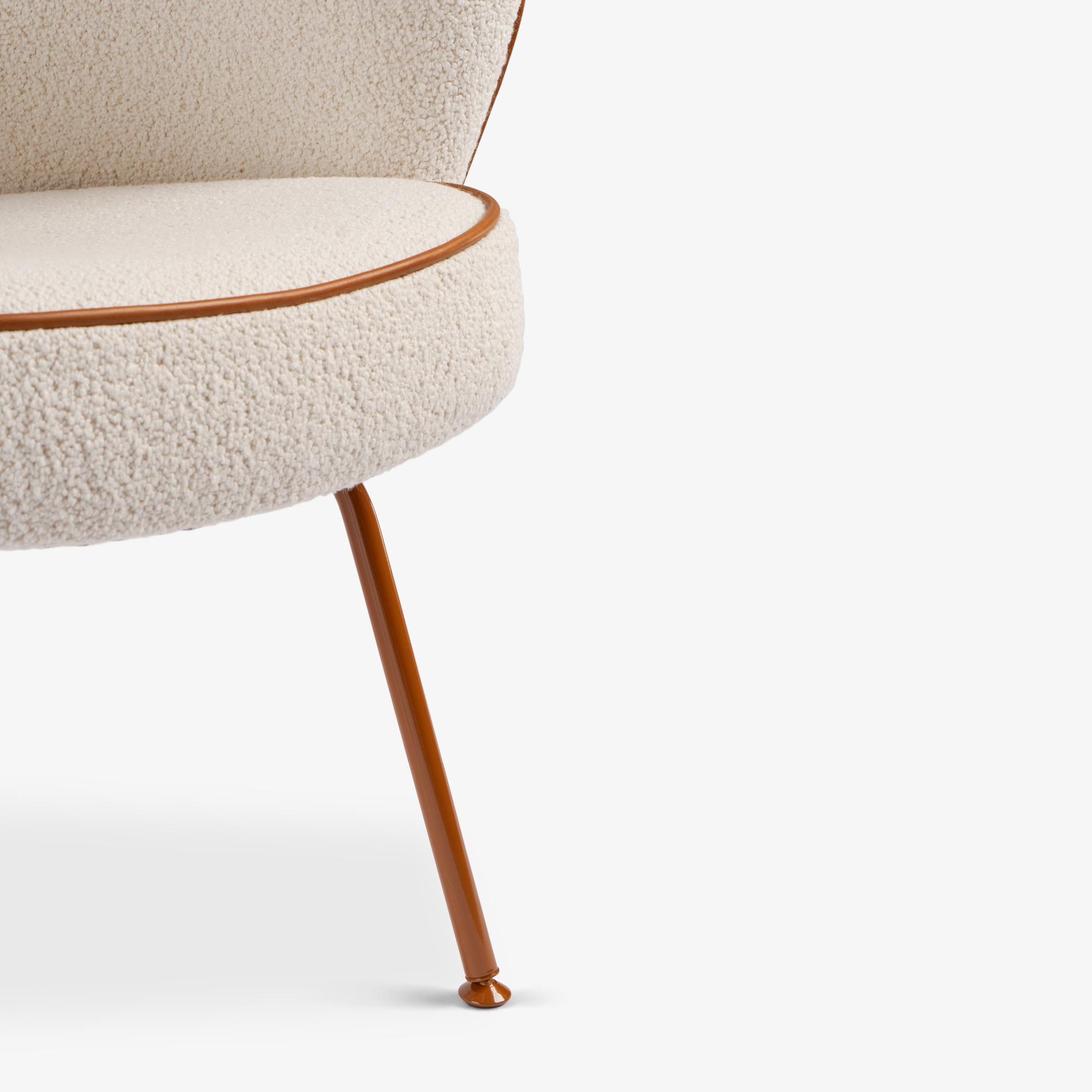 Poltrone direzionali Knoll Saarinen in pelle Bouclé e Terracotta e ferramenta in vendita 2