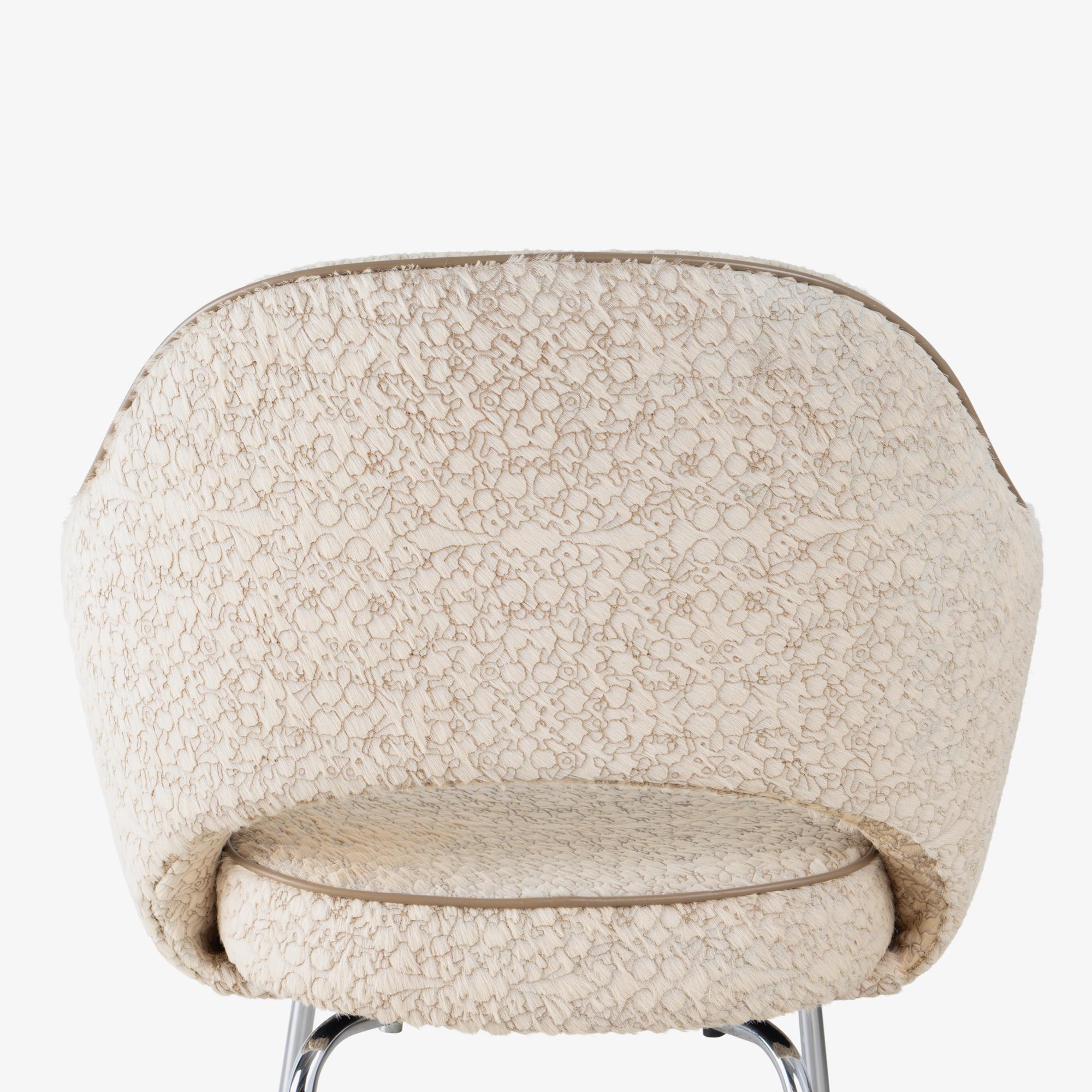 Poltrone direzionali Knoll Saarinen in pelo di Edelman inciso su cuoio, coppia in vendita 3