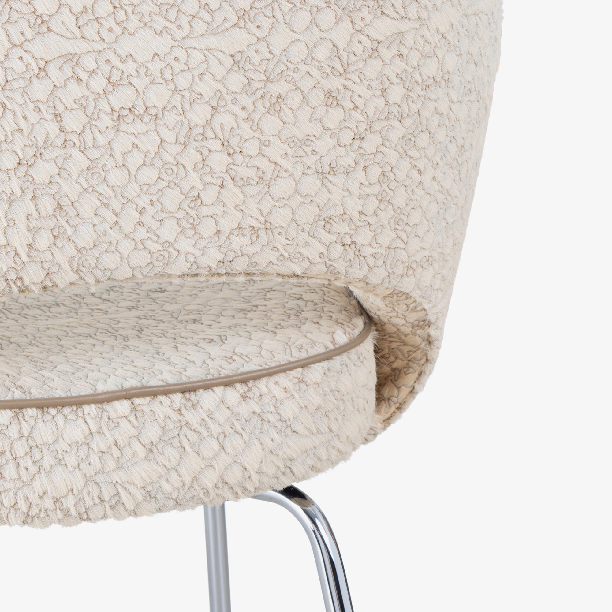 Poltrone direzionali Knoll Saarinen in pelo di Edelman inciso su cuoio, coppia in vendita 5