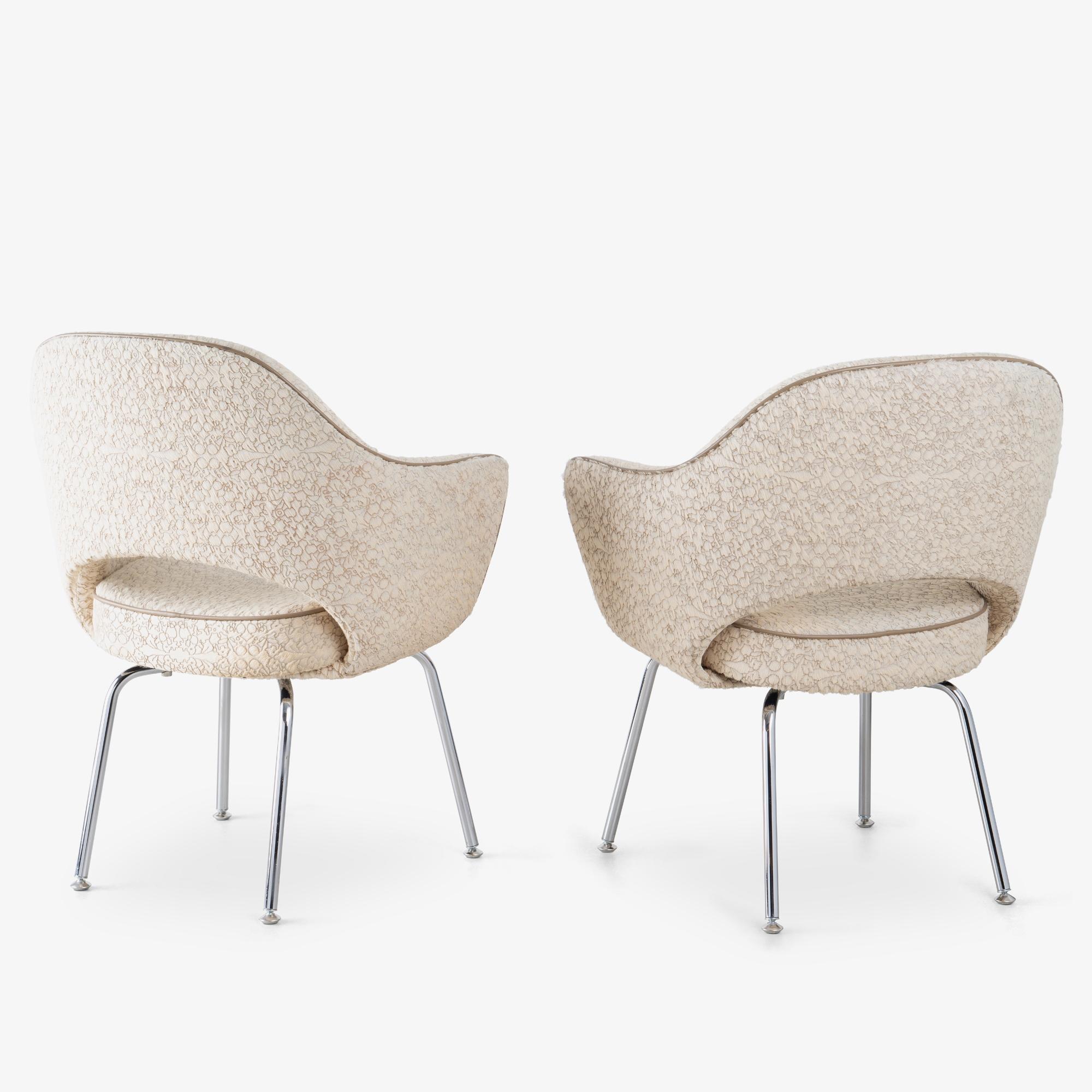 Americano Poltrone direzionali Knoll Saarinen in pelo di Edelman inciso su cuoio, coppia in vendita