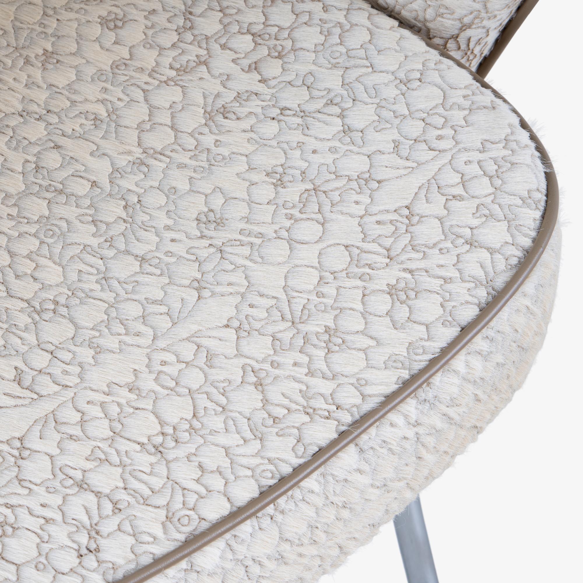 Poltrone direzionali Knoll Saarinen in pelo di Edelman inciso su cuoio, coppia in vendita 1