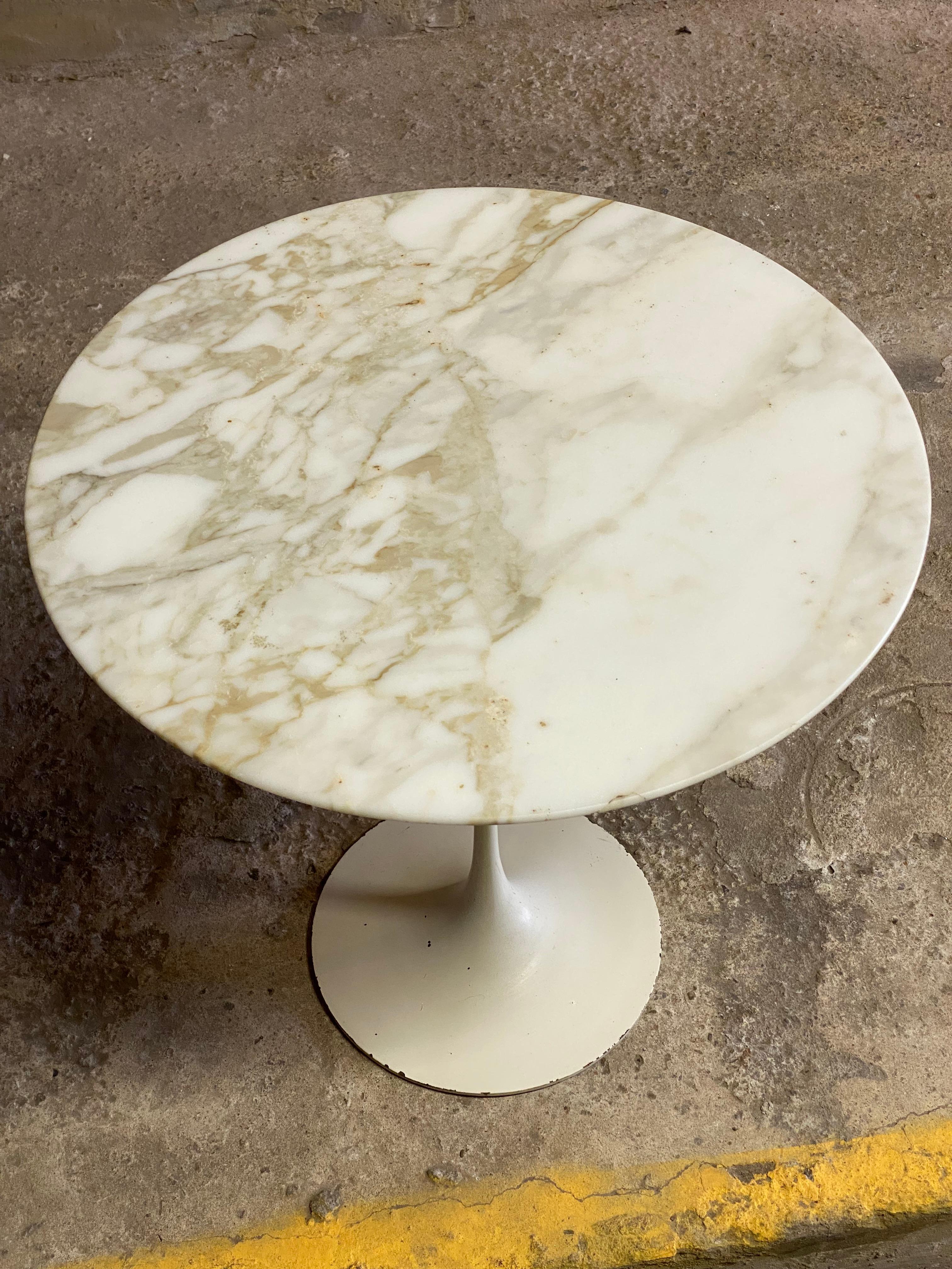 Mid-20th Century Knoll Saarinen Marble Top Tulip Table