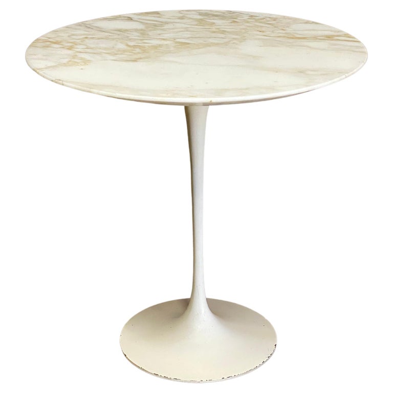 Knoll Saarinen Marble Top Tulip Table For Sale at 1stDibs