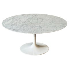 Knoll Saarinen Marble Tulip Coffee Table