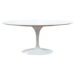 Knoll Saarinen Mid Century Modern White Oval Tulip Dining Table