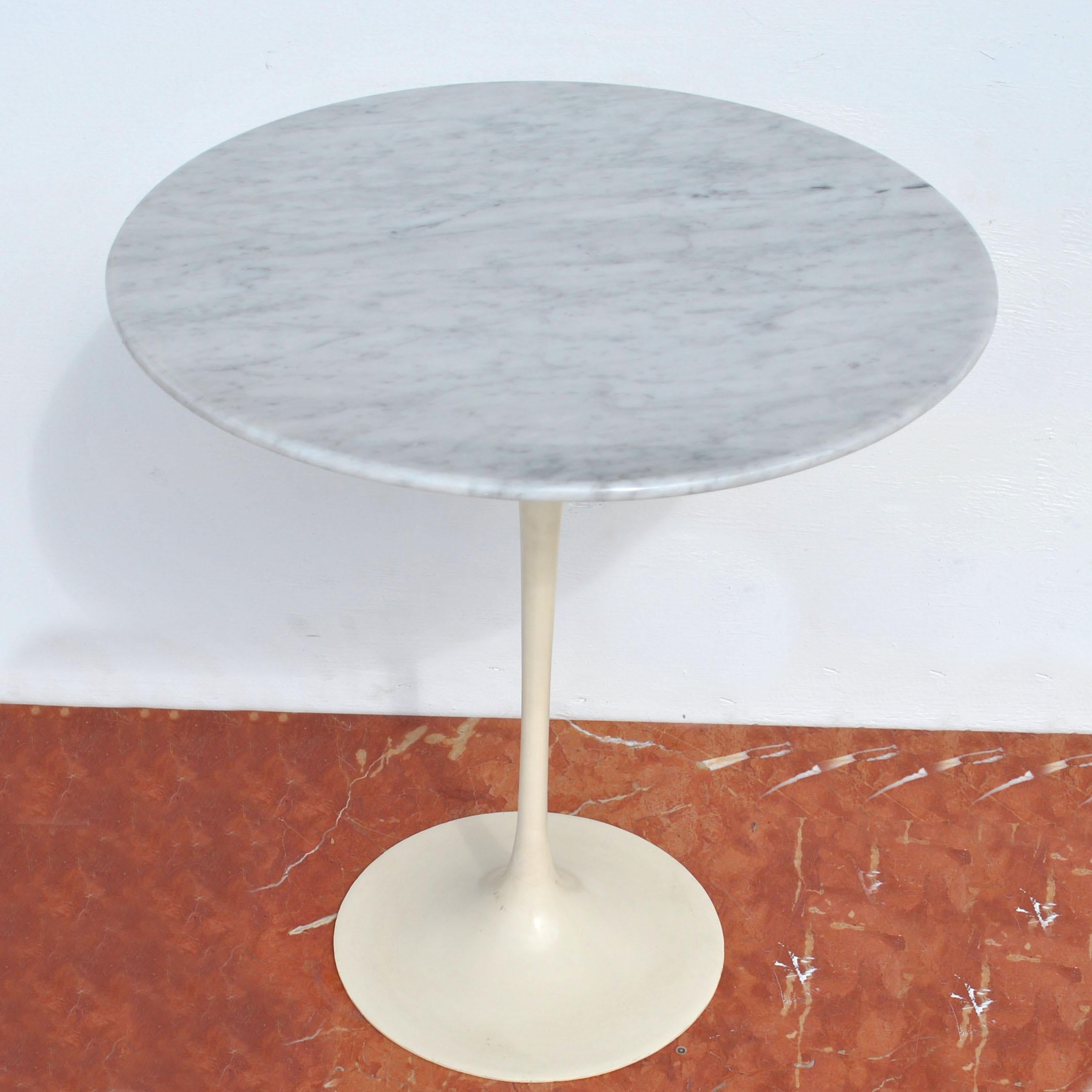 Carrara Marble Knoll Saarinen Round Marble Side End Table
