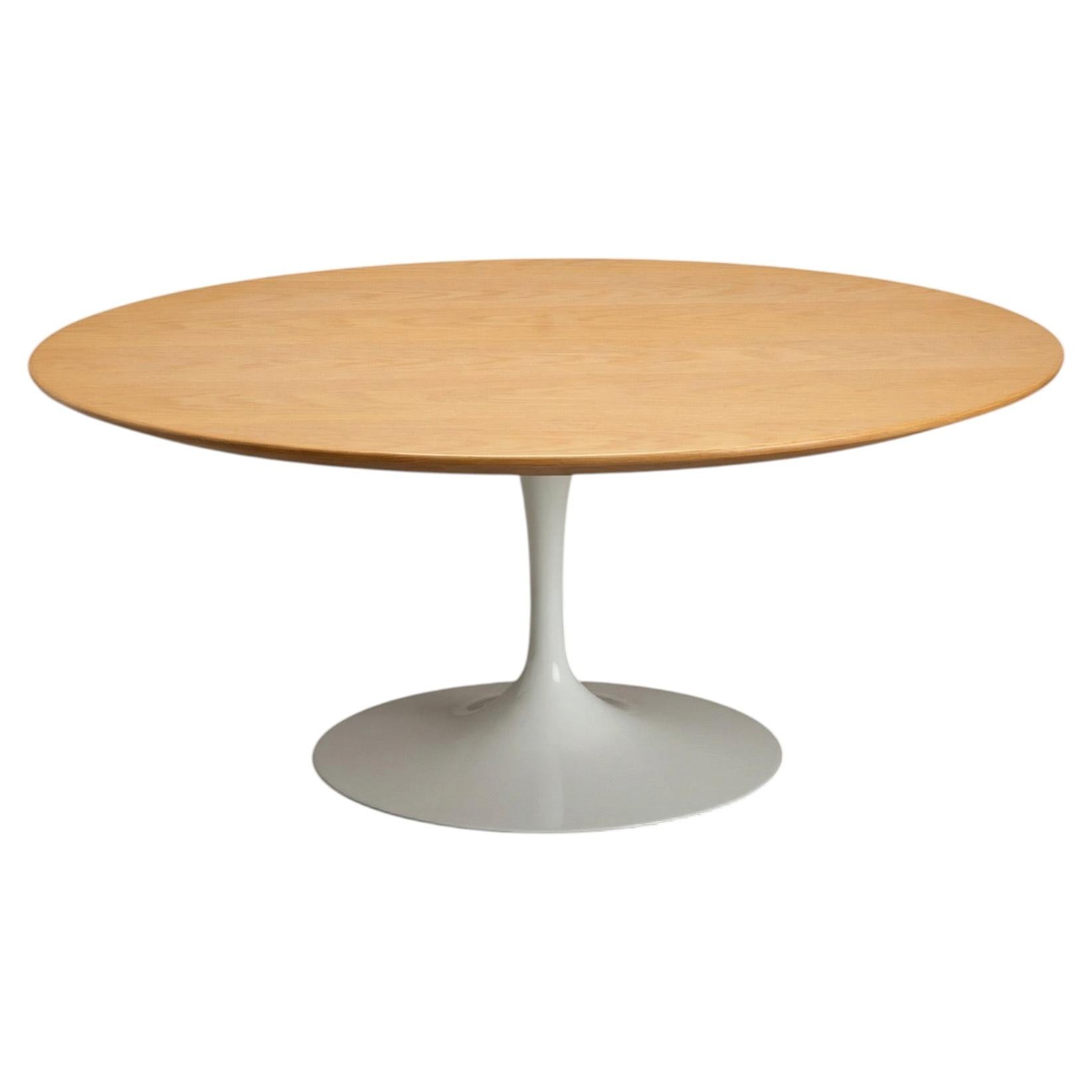 Table basse à piédestal rond Tulip de Knoll Saarinen en Oak en vente