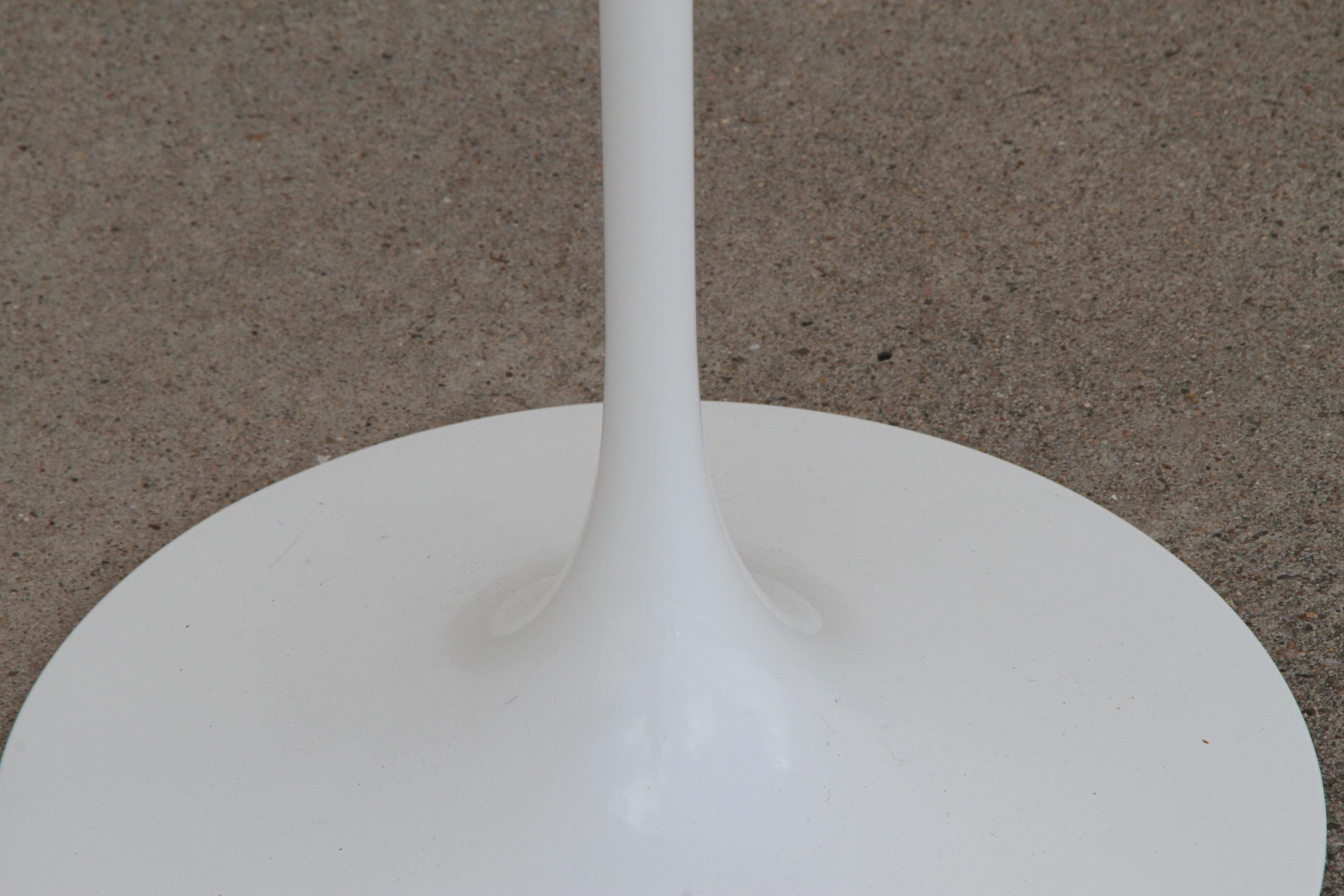 Table d'appoint Saarinen de Knoll Bon état - En vente à Pasadena, TX