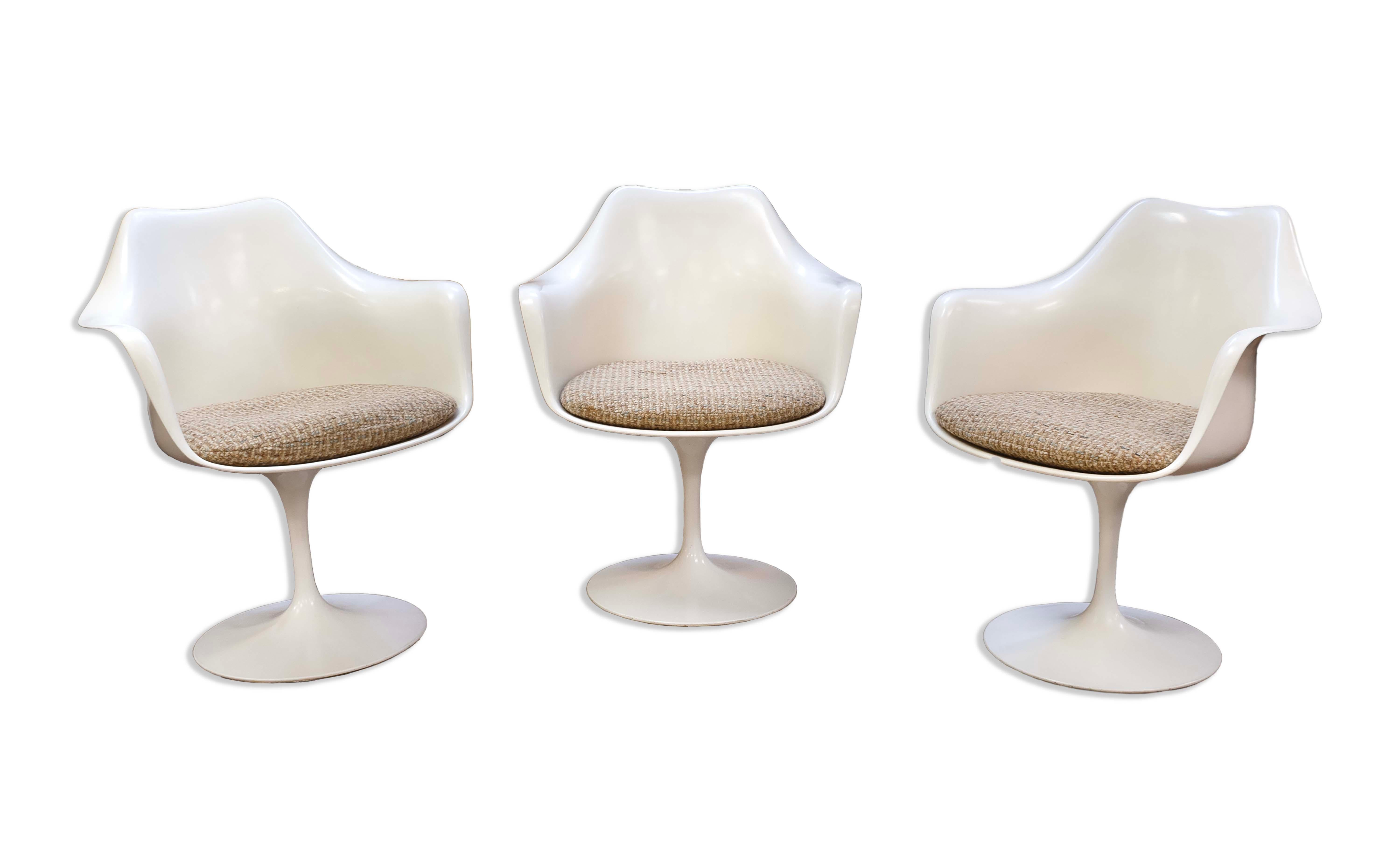 Mid-Century Modern Knoll Set of 3 Saarinen Tulip Arm Chairs w Cushions Vintage Mid Century Modern