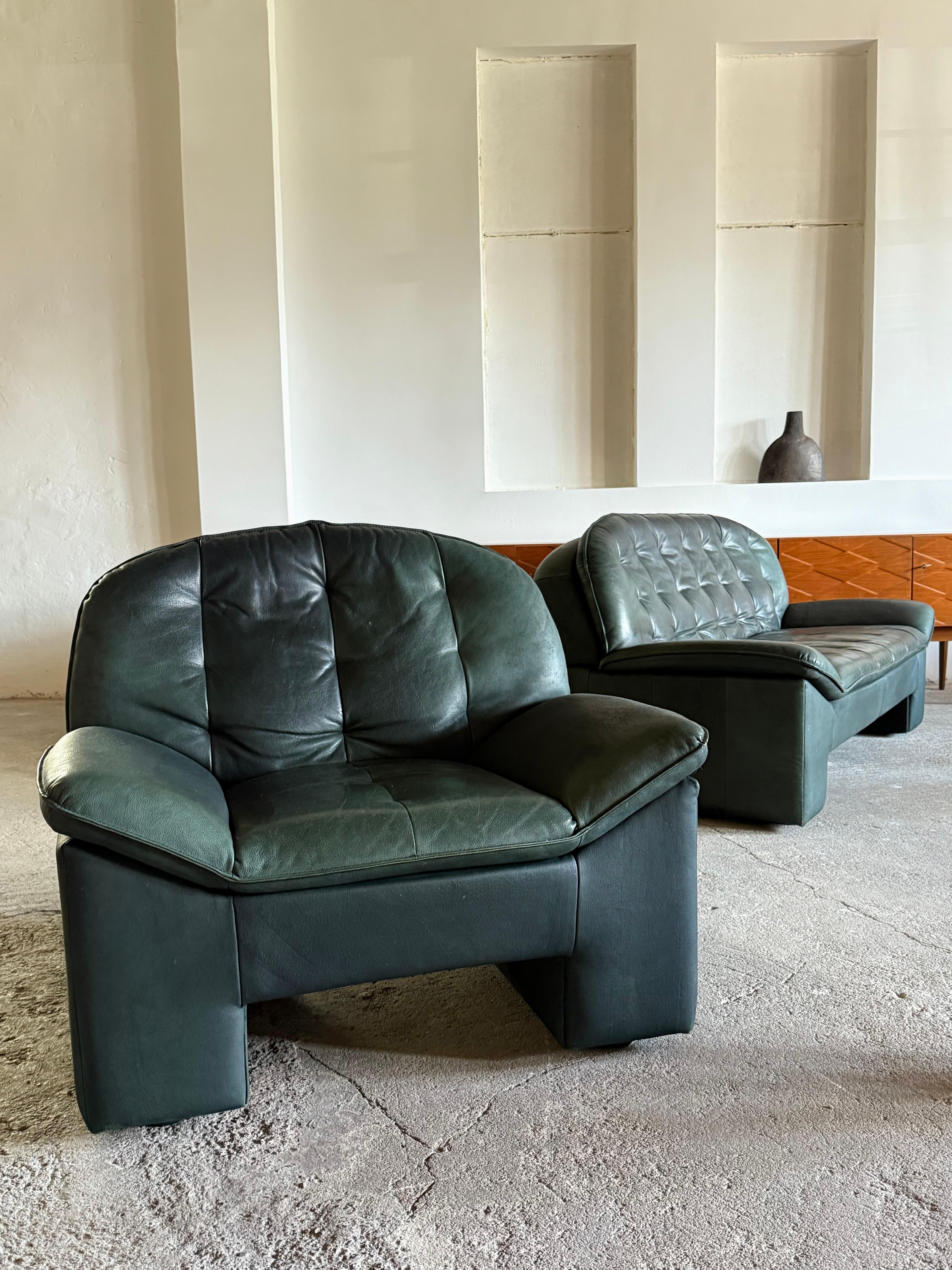 KNOLL SITZMÖBEL BRUTALIST ARMCHAIR & SOFA SET THÉRAS VERT ÉPAISSE, ALLEMAGNE Années 1980 en vente 3