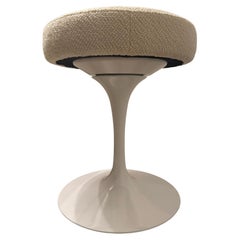knoll stool