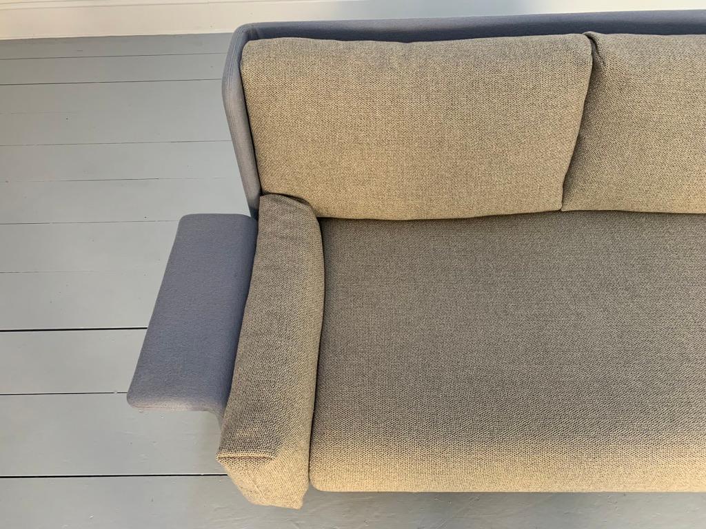 Knoll Studio „A&A“ 2-Sitzer-Sofa aus Kvadrat-Wolle (21. Jahrhundert und zeitgenössisch) im Angebot