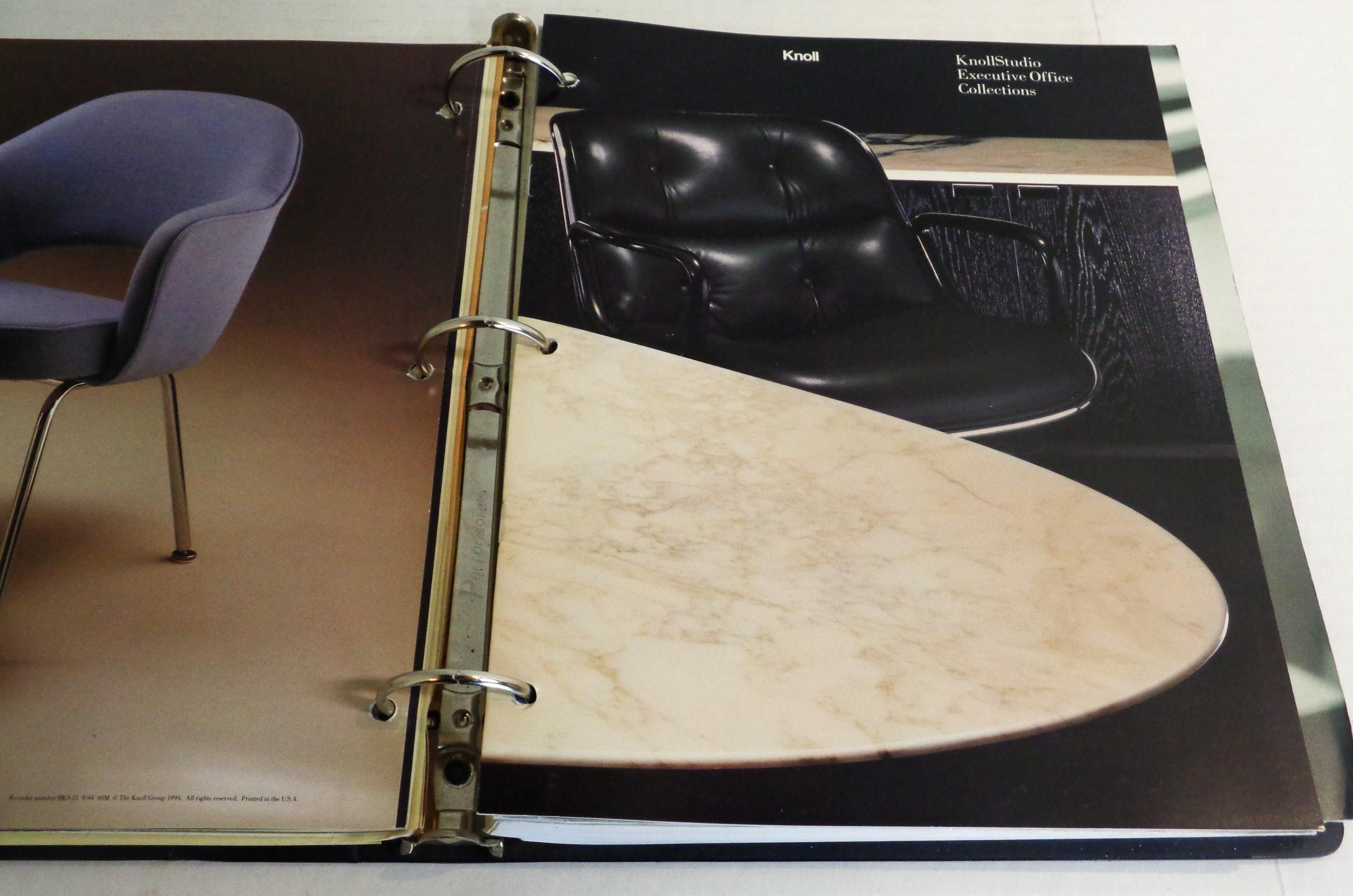 Knoll Studio Collection - Binder - Catalogues - Price List - Year 2000 For Sale 4