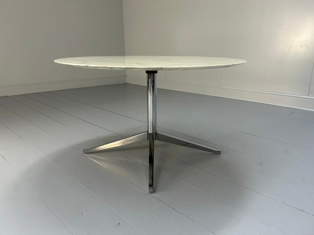 On offer on this occasion is a sublime, beautifully-presented “Florence Knoll” Round Desk Dining-Table in “Carrara” Marble, manufactured by the leading Furniture manufacturer, Knoll Studio.
 
As you will no doubt be aware by your interest in this