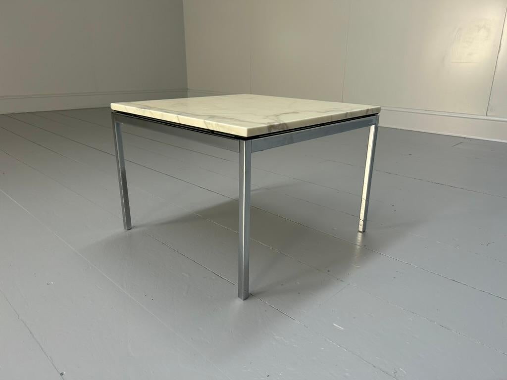 En esta ocasión te ofrecemos una sublime mesa auxiliar/de café 