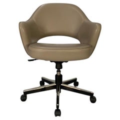 Knoll Studio "Saarinen Executive" Swivel Office Armchair In Taupe "Volo" Leather