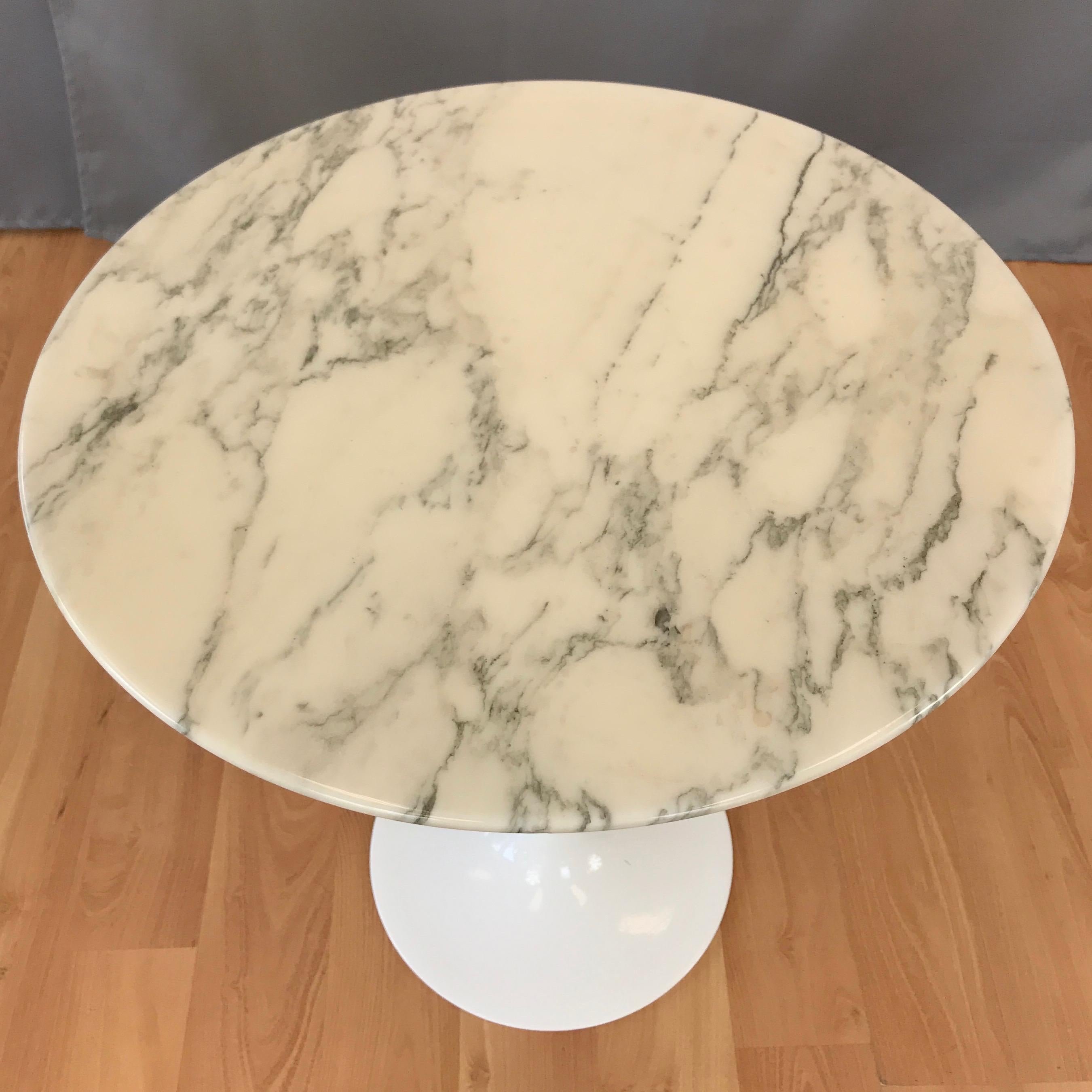 Mid-Century Modern Knoll Studio Saarinen Pedestal Collection Marble Side Table
