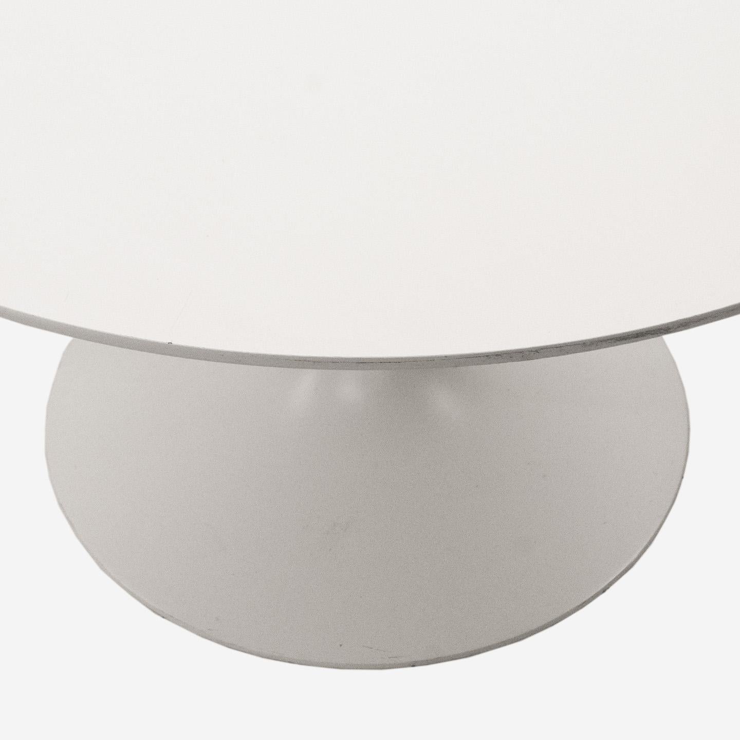 Mid-Century Modern Knoll Style Round Tulip Pedestal Table