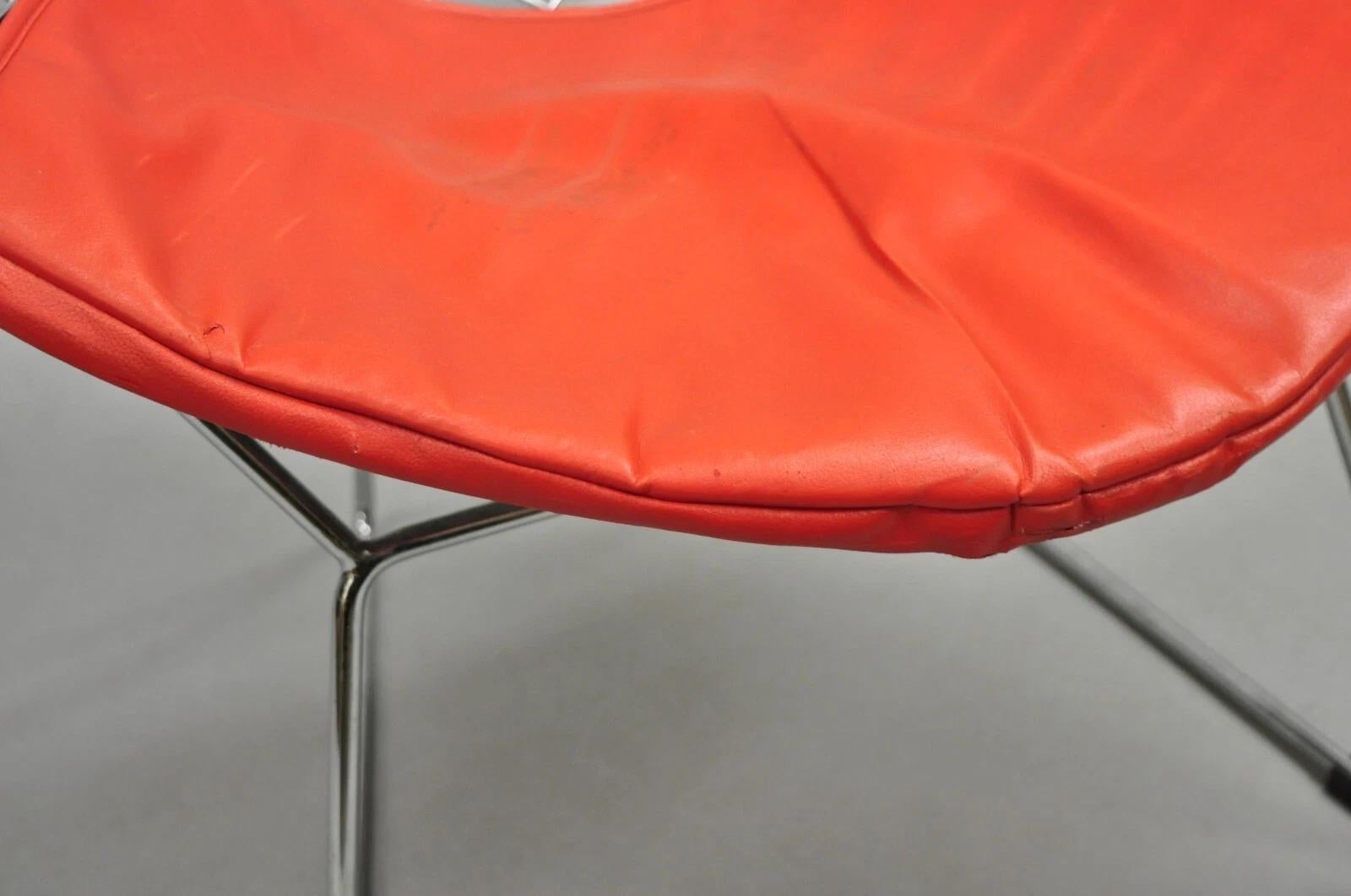 Loungesessel im Knoll-Stil Bertoia Chromdraht Metall Diamant Loungesessel mit rotem Kissen im Angebot 5