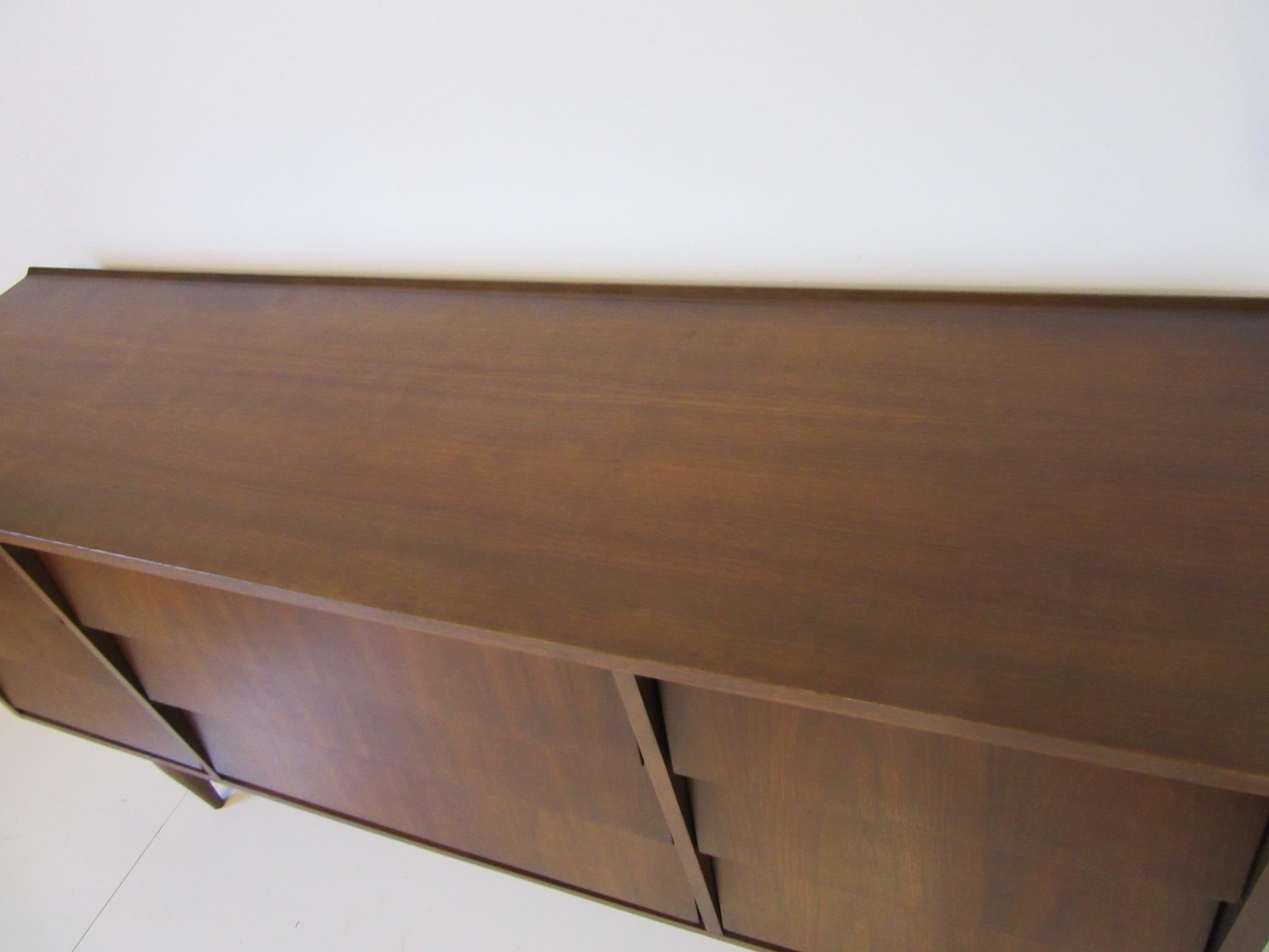 Knoll Styled Walnut Long Dresser or Chest In Excellent Condition In Cincinnati, OH