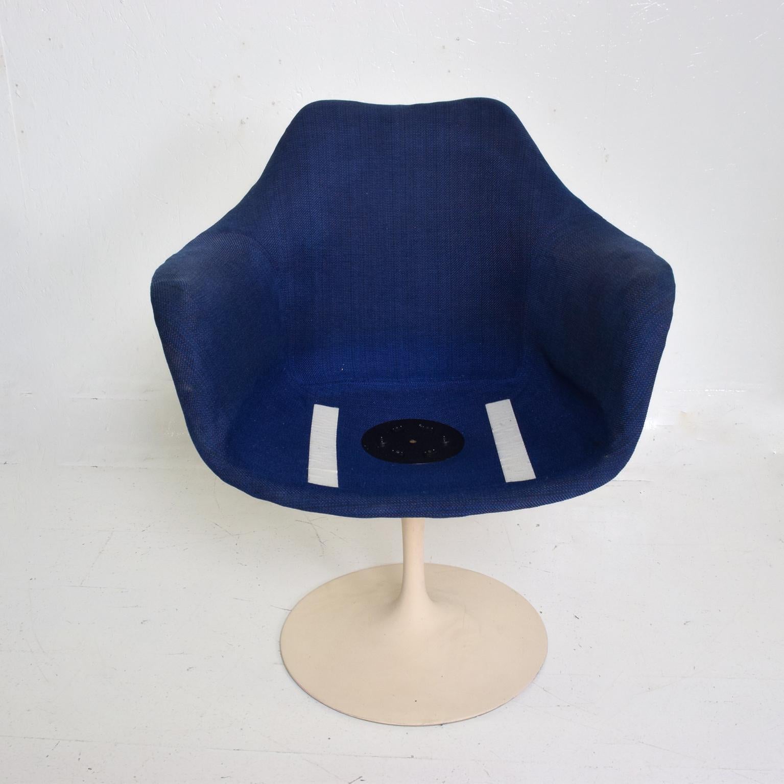 American Knoll Tulip Chair 1956 by Eero Saarinen Mid-Century Modern