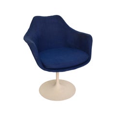 Knoll Tulip Chair 1956 by Eero Saarinen Mid-Century Modern