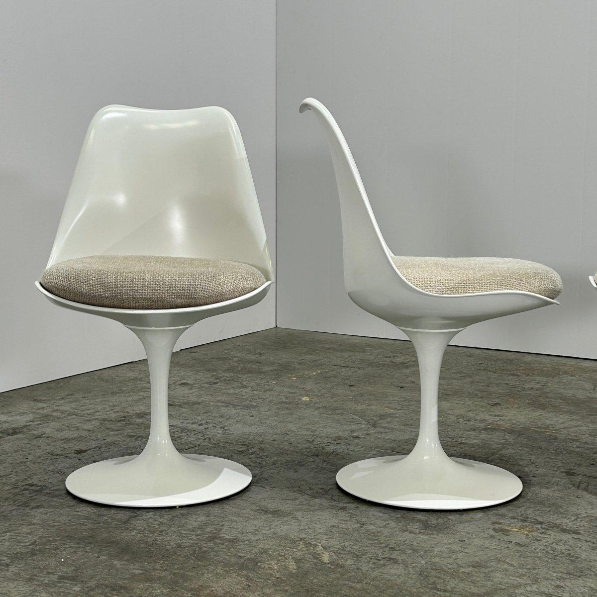 Tissu Chaises Tulip de Knoll par Eero Saarinen, ensemble de quatre en vente