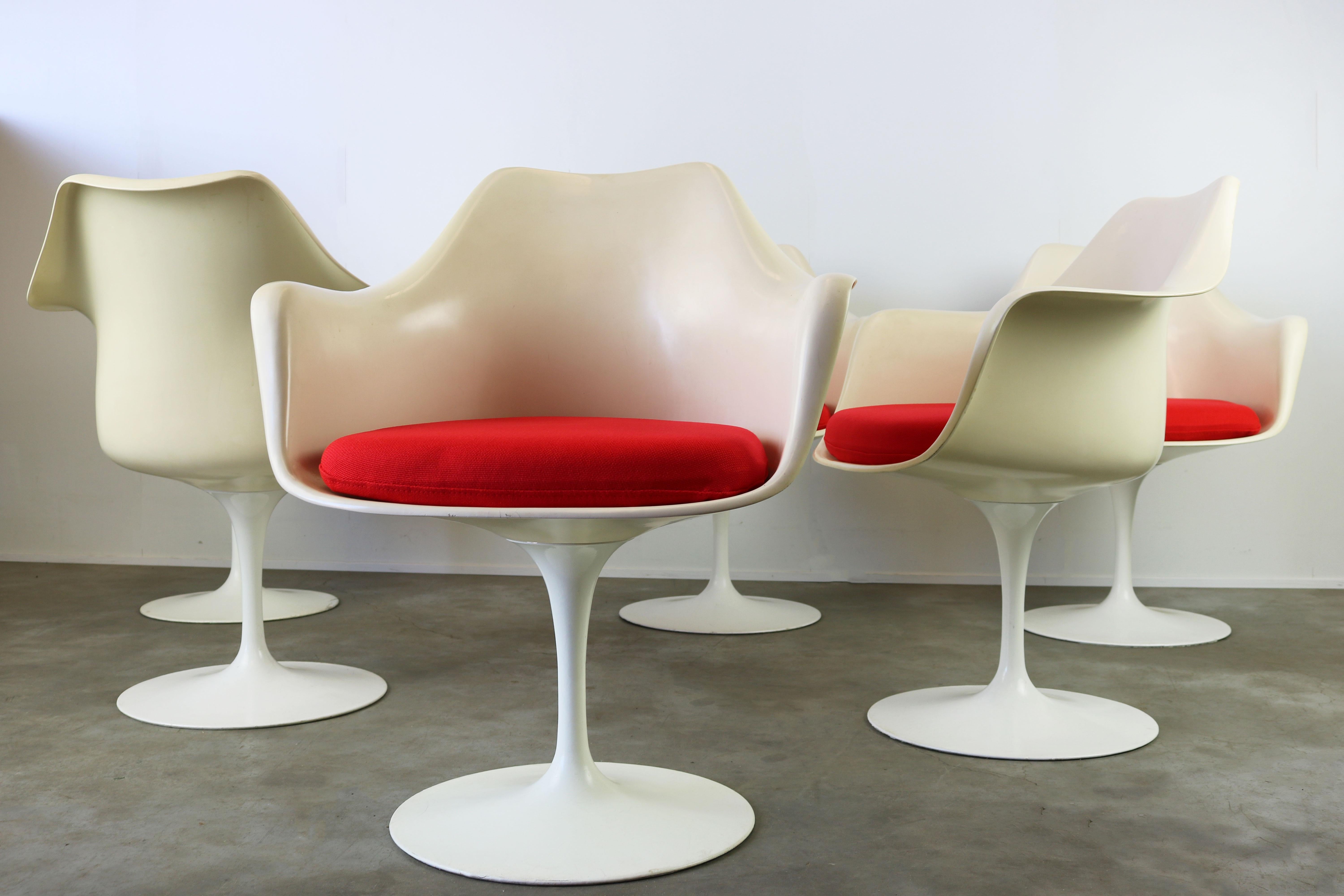 Aluminum Knoll Tulip Dining Set by Eero Saarinen 1960s Large Marble Table Armchairs For Sale