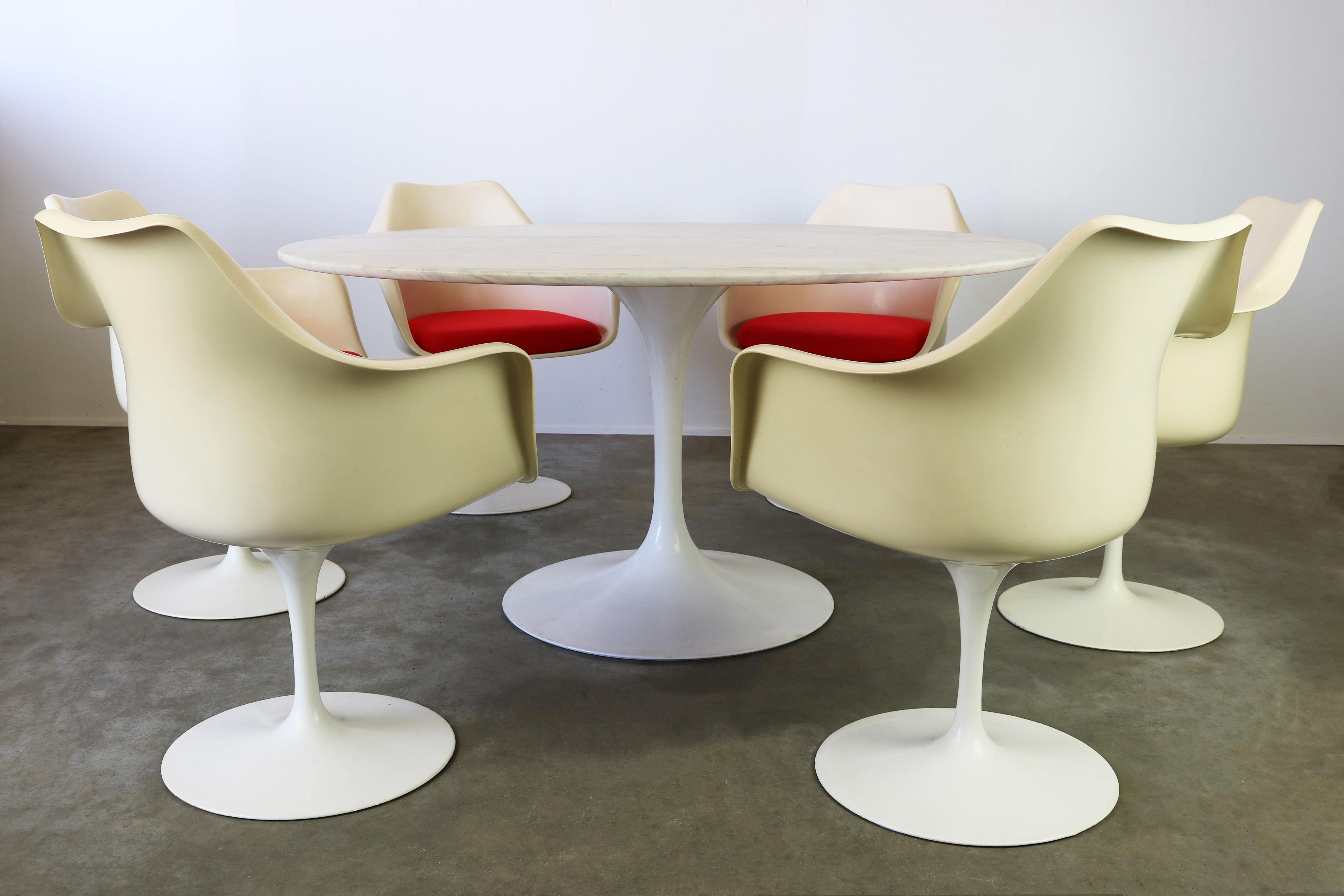 Knoll Tulip Dining Set by Eero Saarinen 1960s Large Marble Table Armchairs For Sale 2
