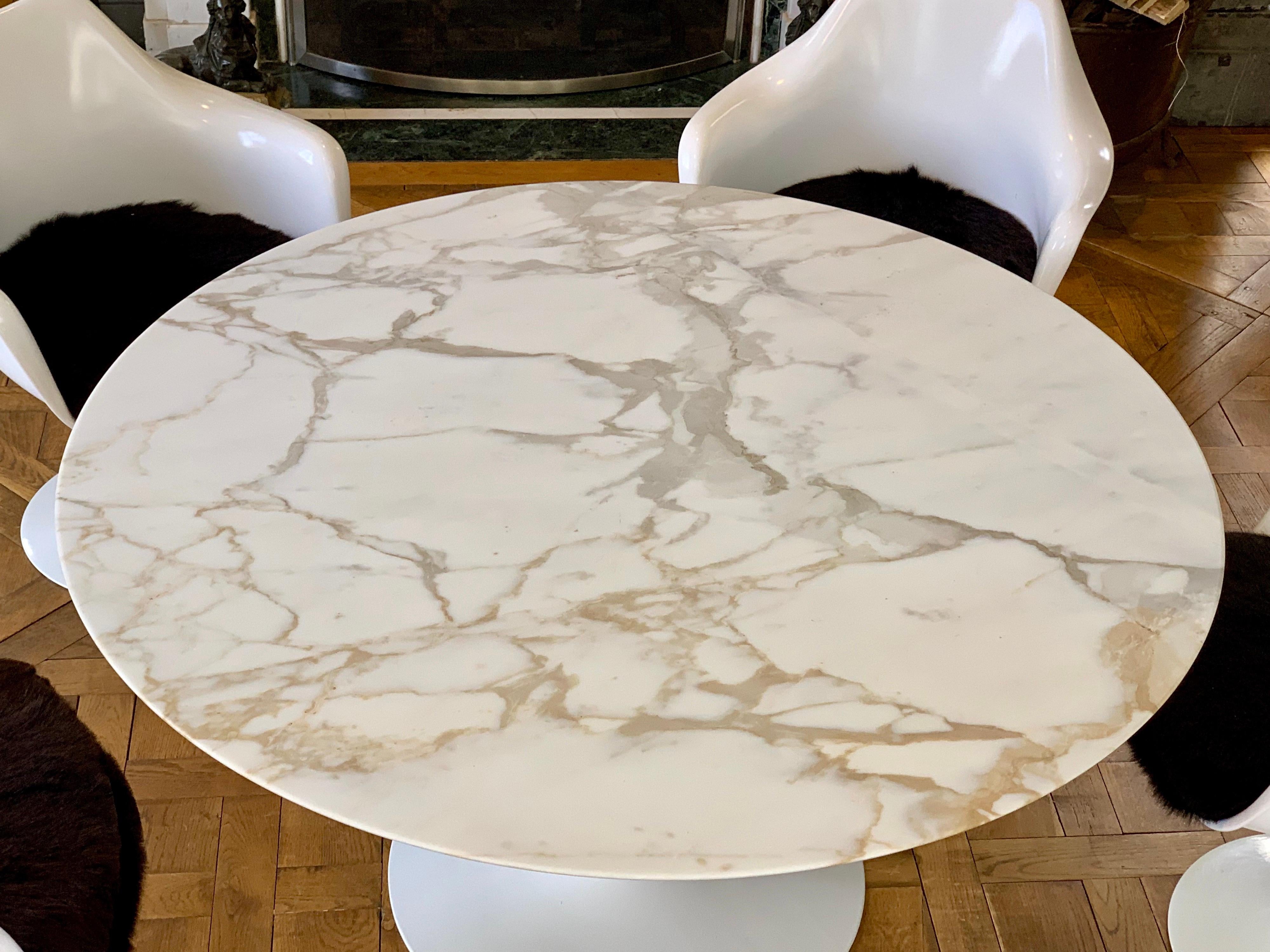 Caracalla Marble top Dining Table by Knoll.
    