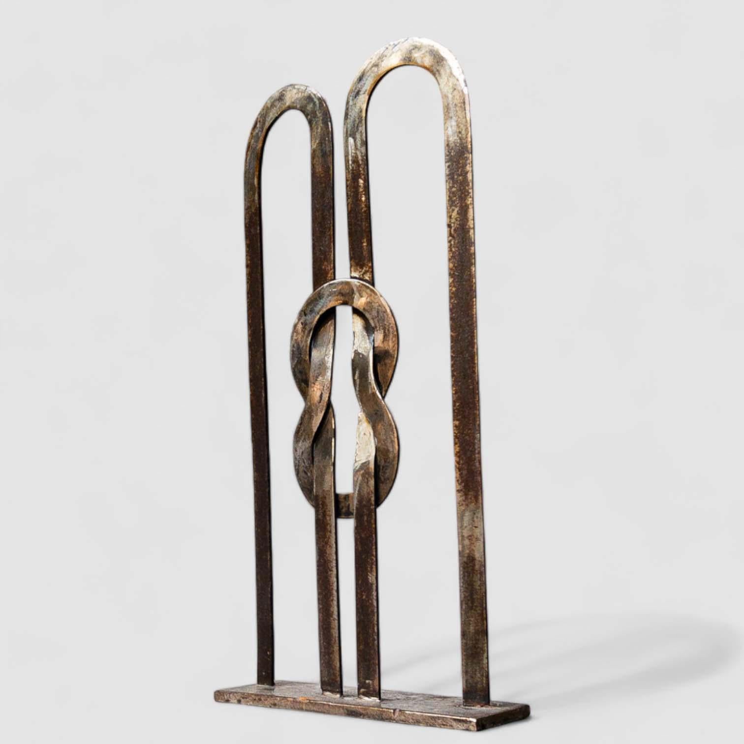 Escultura de metal 