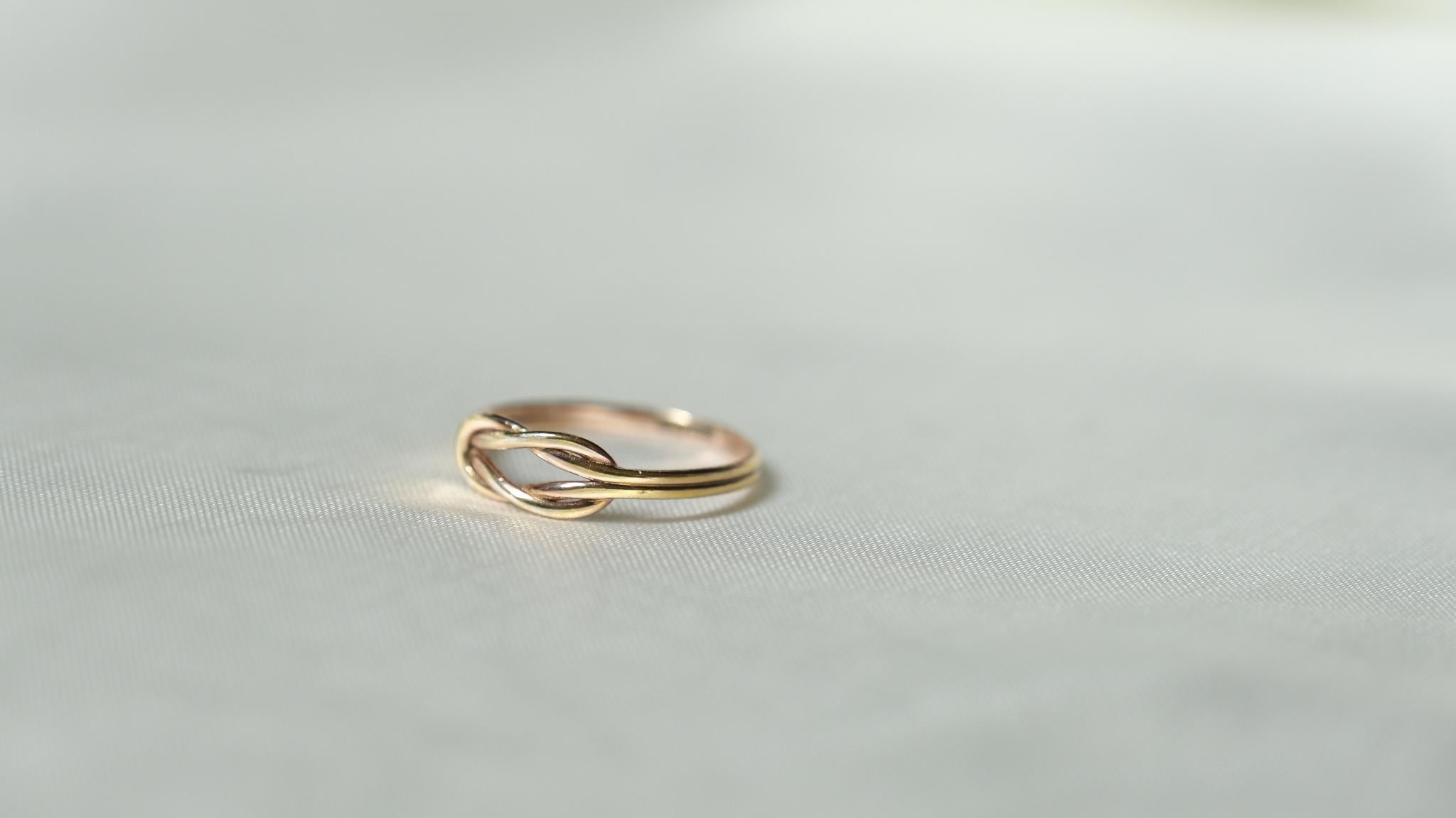 Modern Knot Ring, 18k Rose Gold For Sale