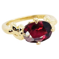 Knot Ring with Burmese Red Garnet in 18ct Yellow Gold