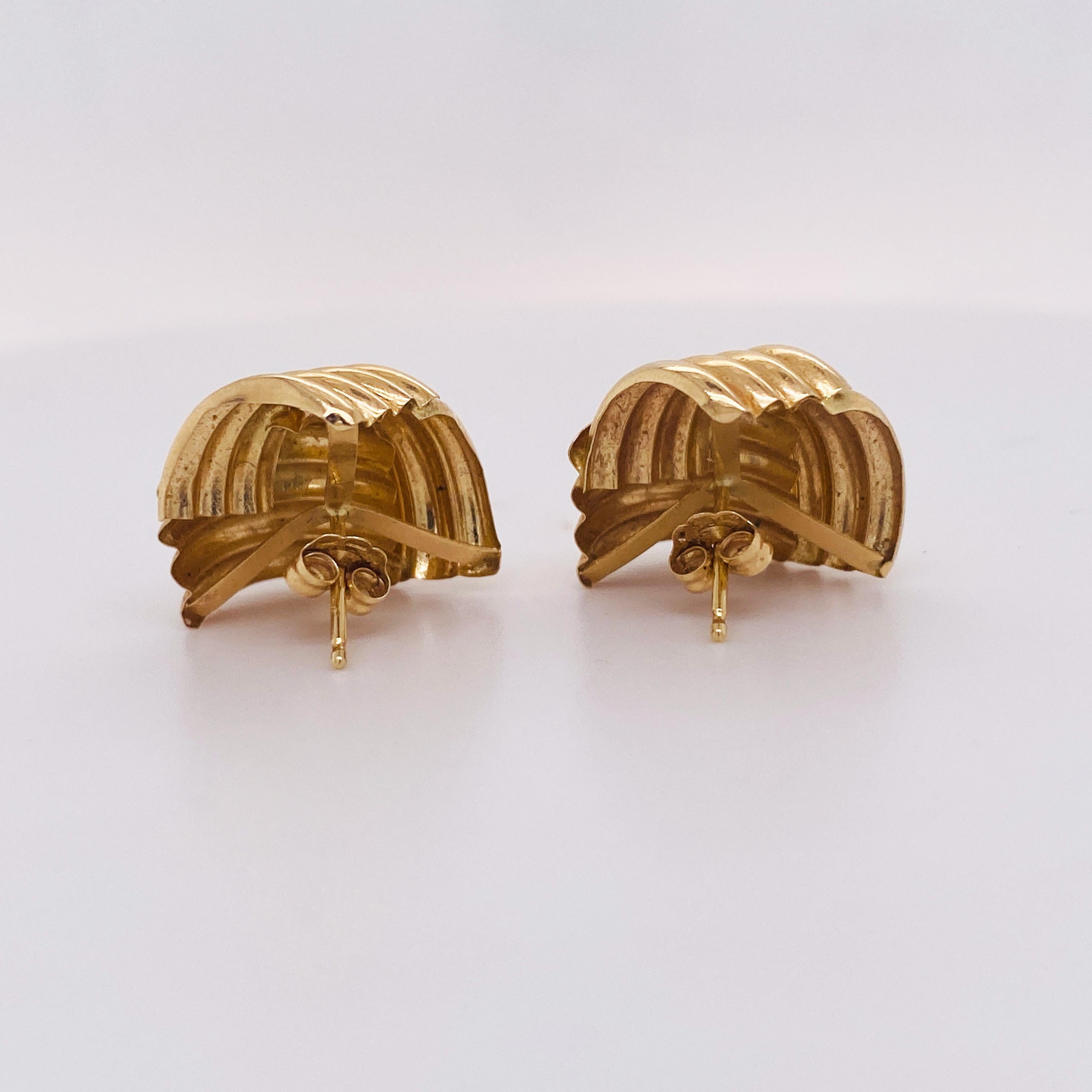 Moderne Boucles d'oreilles nœud en or jaune 14K de grande taille et de poids léger en vente