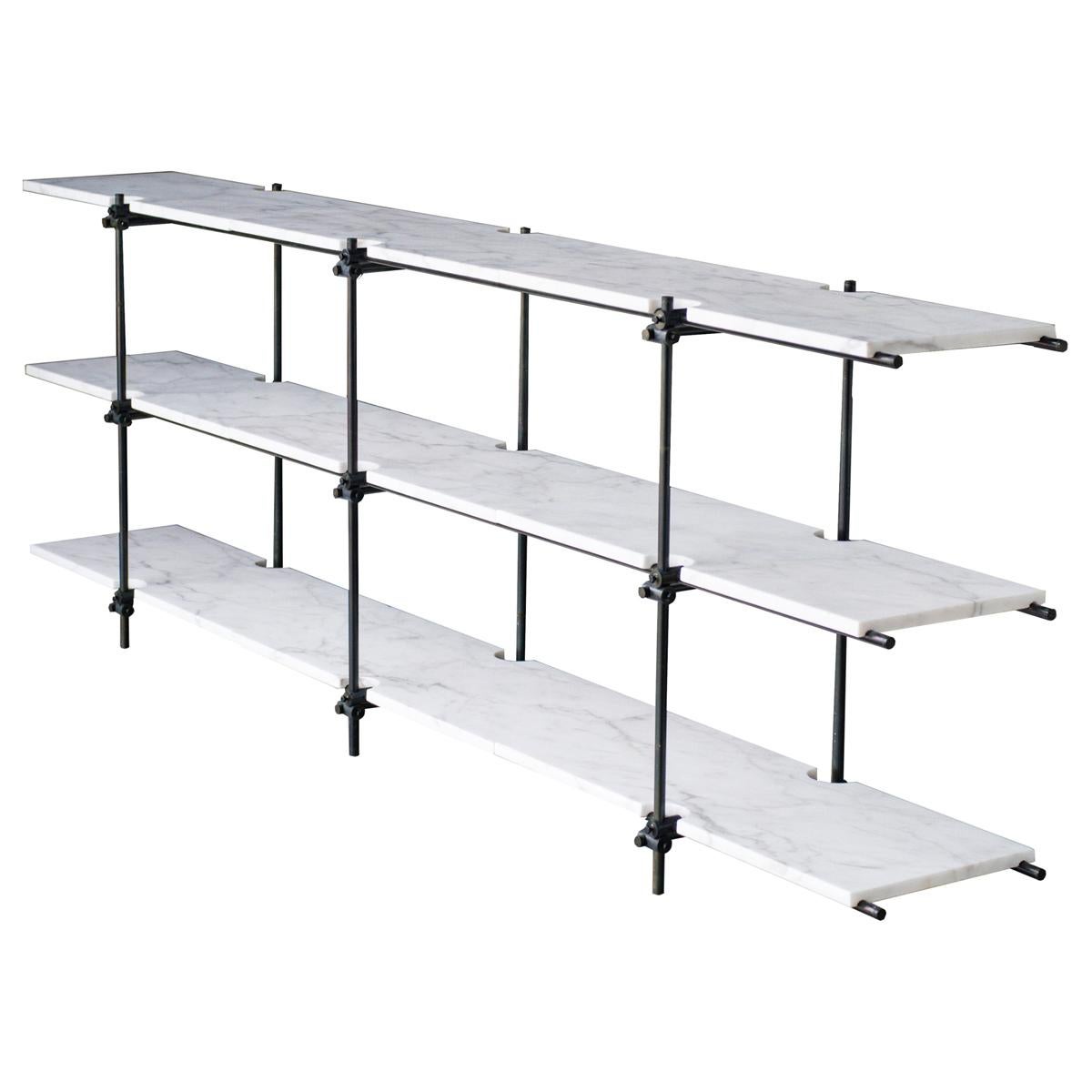 Shelve aus Marmor mit Zapfen und Röhren  im Angebot