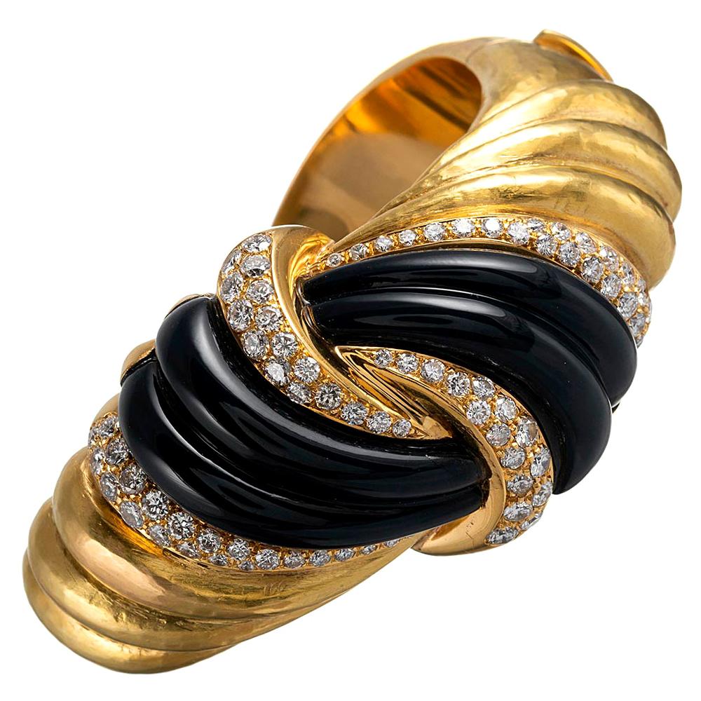 Knotted Onyx and Diamond Bangle Bracelet For Sale