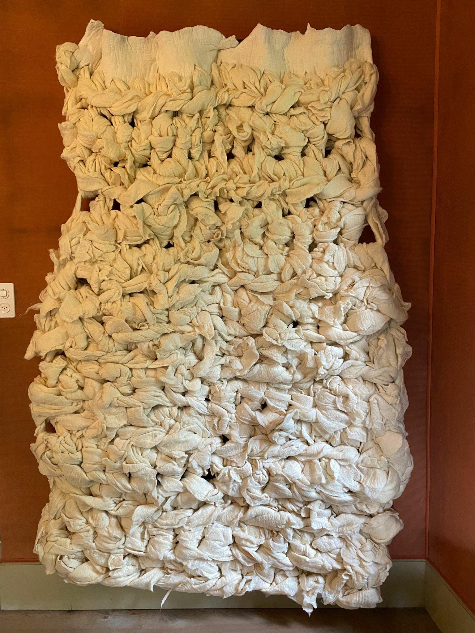 Knotted Wall Tapestry in Wool by Inês Schertel, Brazil, 2021

Ines Schertel's primary material is sheep's wool. As a practitioner of Slow Design, the artist takes a holistic approach to textile design, personally overseeing the whole process from