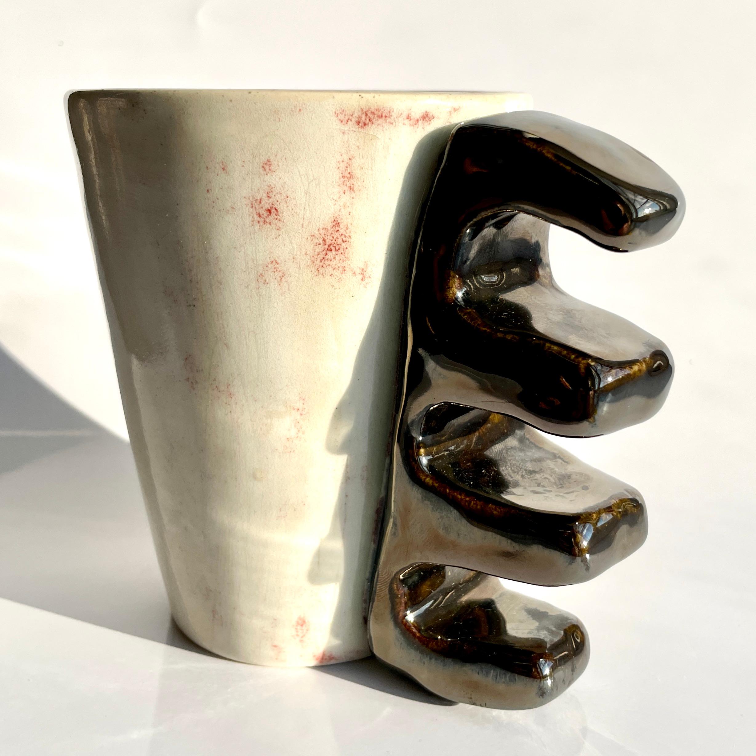 Knuckler Three Finger V, Handmade and Food Safe, by Ceramicist Stef Duffy In New Condition For Sale In Jersey City, NJ