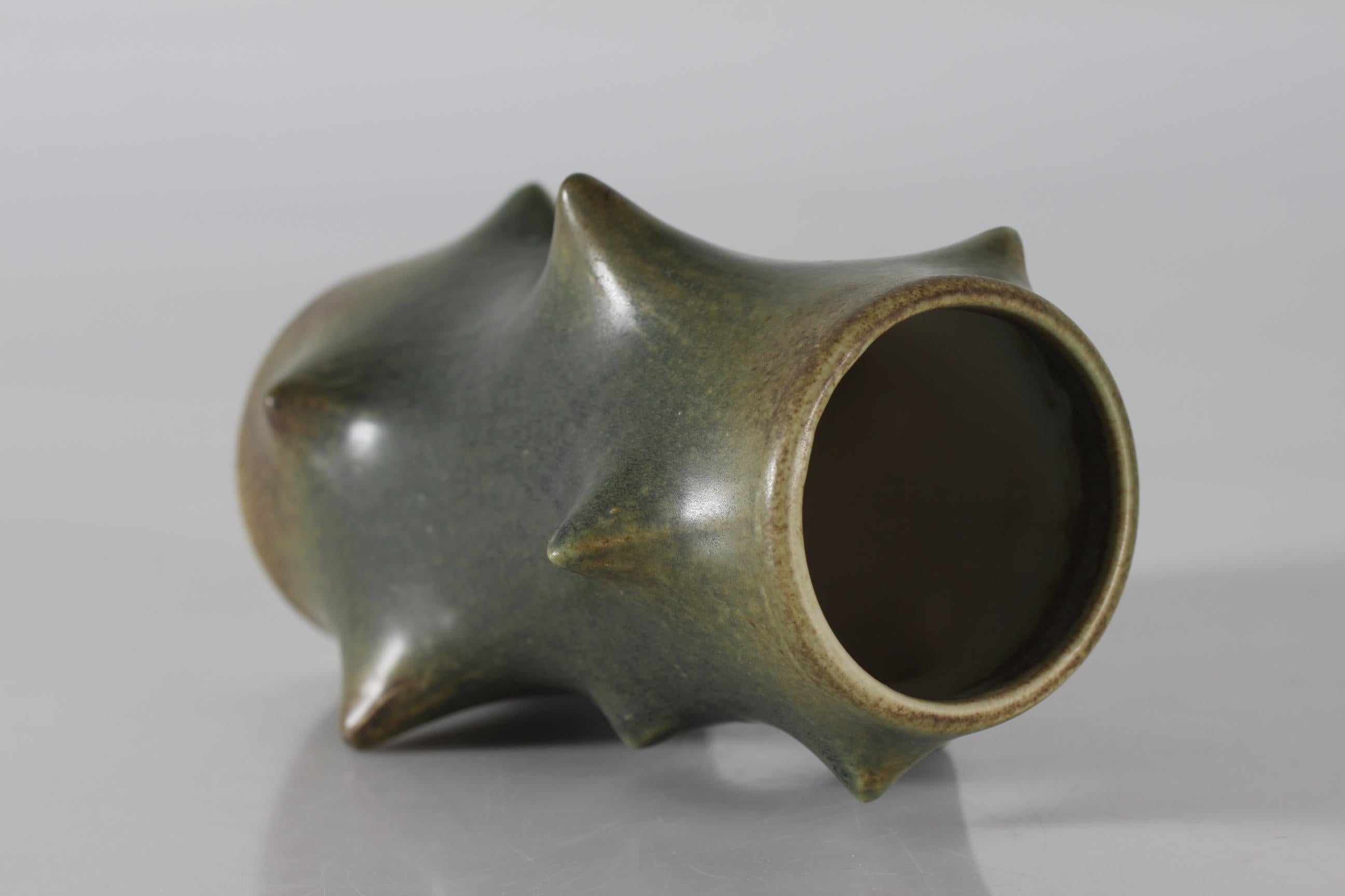 Knud Basse Rose Thorn Vase, Moss Green by Michael Andersen & Søn, Denmark 1950s In Good Condition In Silkeborg, Silkeborg