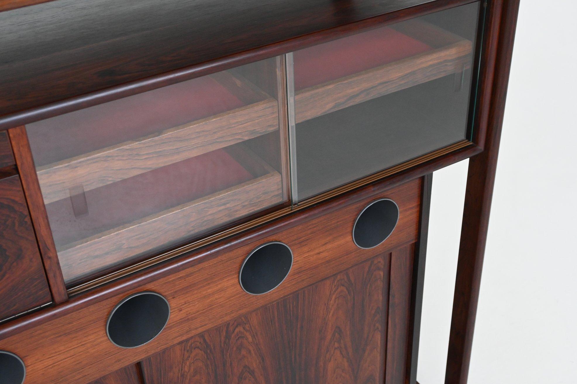 Knud Bent dry bar in rosewood Dyrlund Denmark 1960 For Sale 3